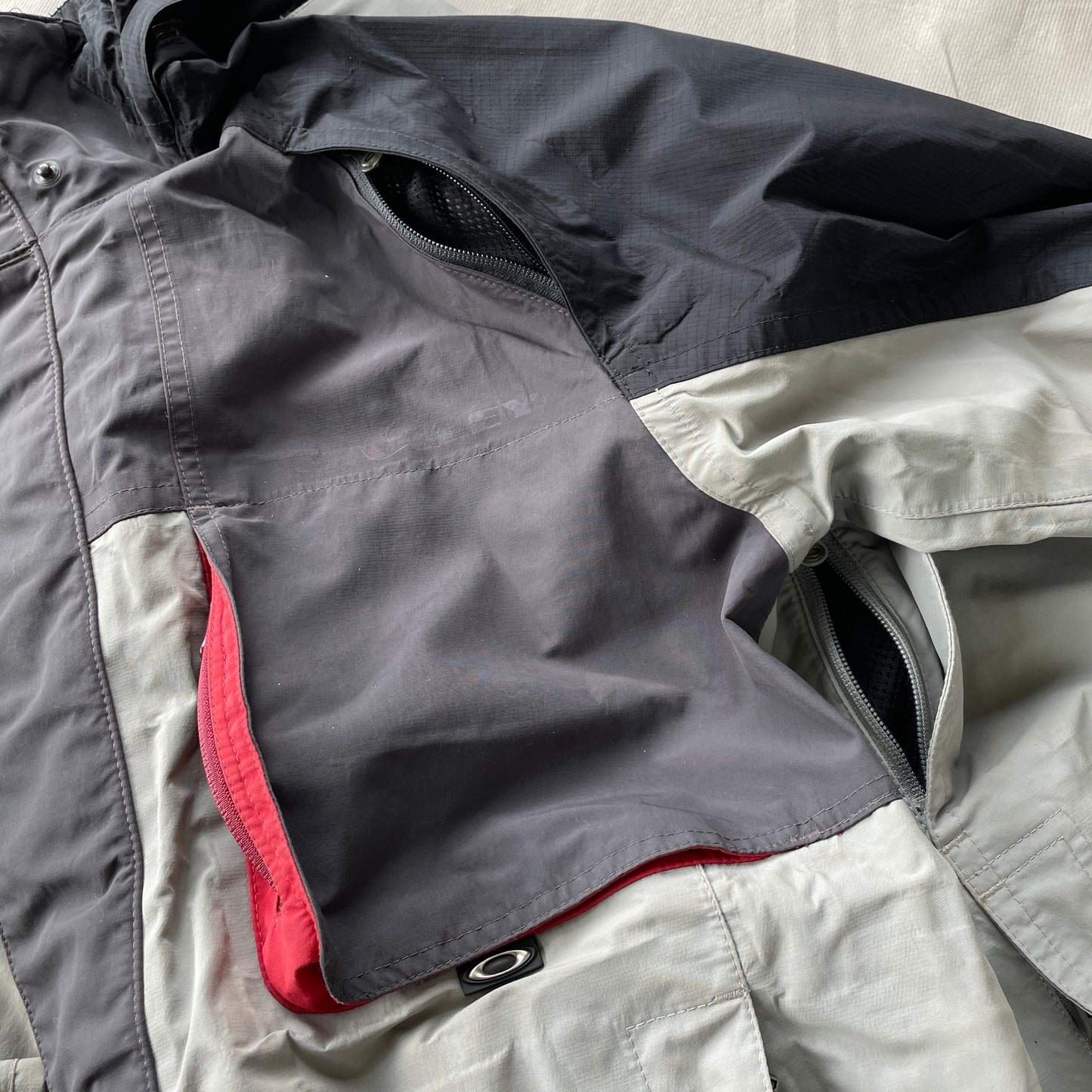Oakley - 2000s Rocket Fuel Waterproof Technical Vent Jacket (M)