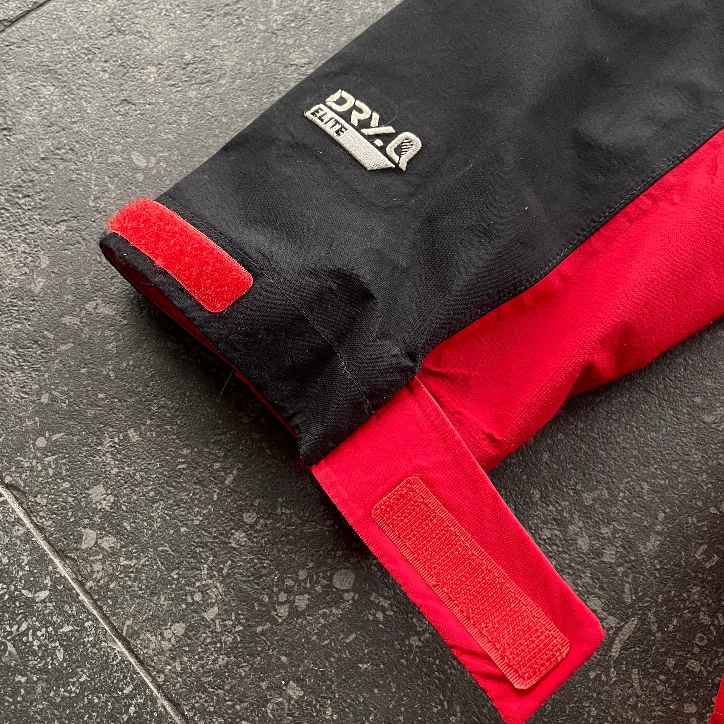 Mountain Hardwear - Dry Q Elite Hardshell Rain Jacket (L)