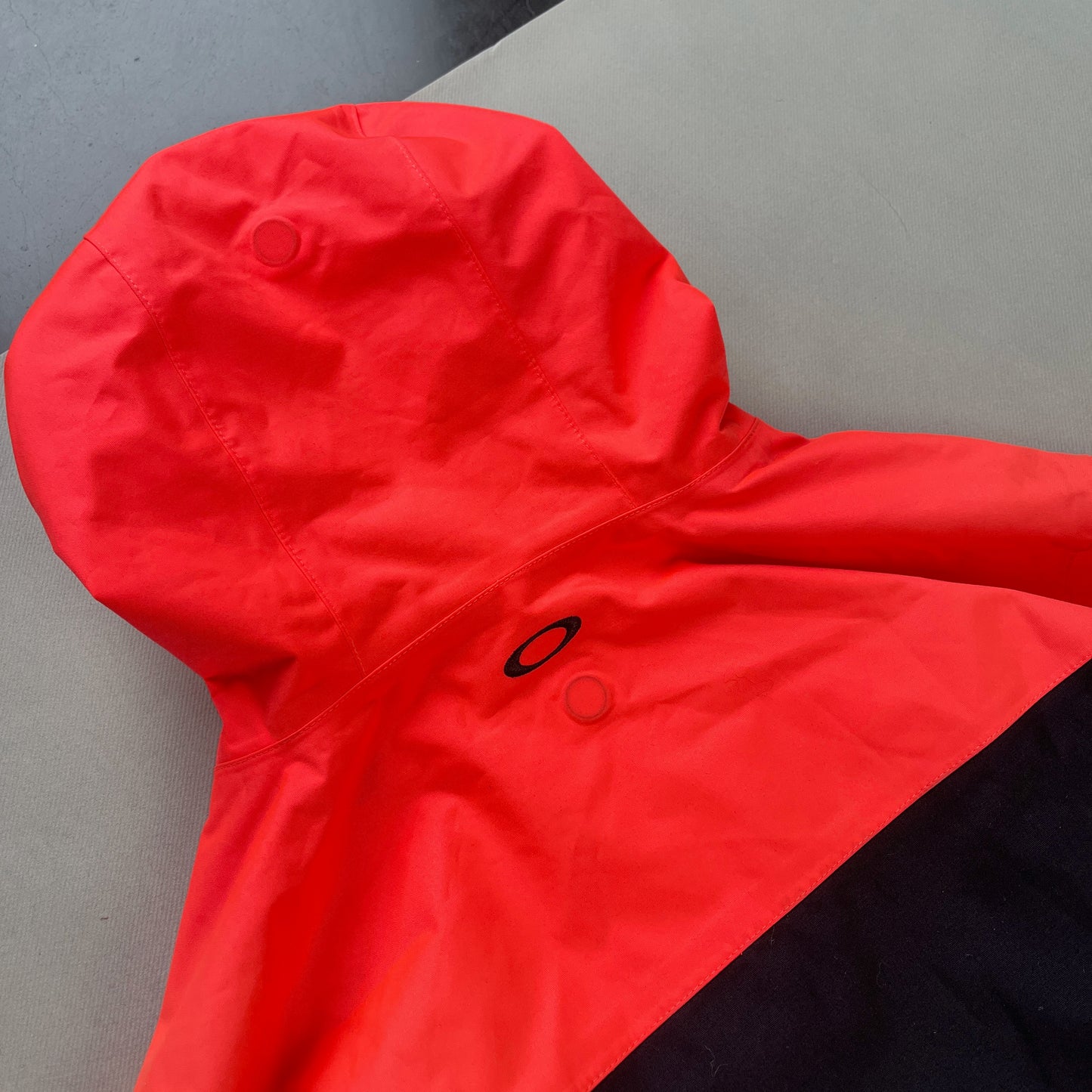 Oakley - 2010 Technical Vent Ski Jacket (M)