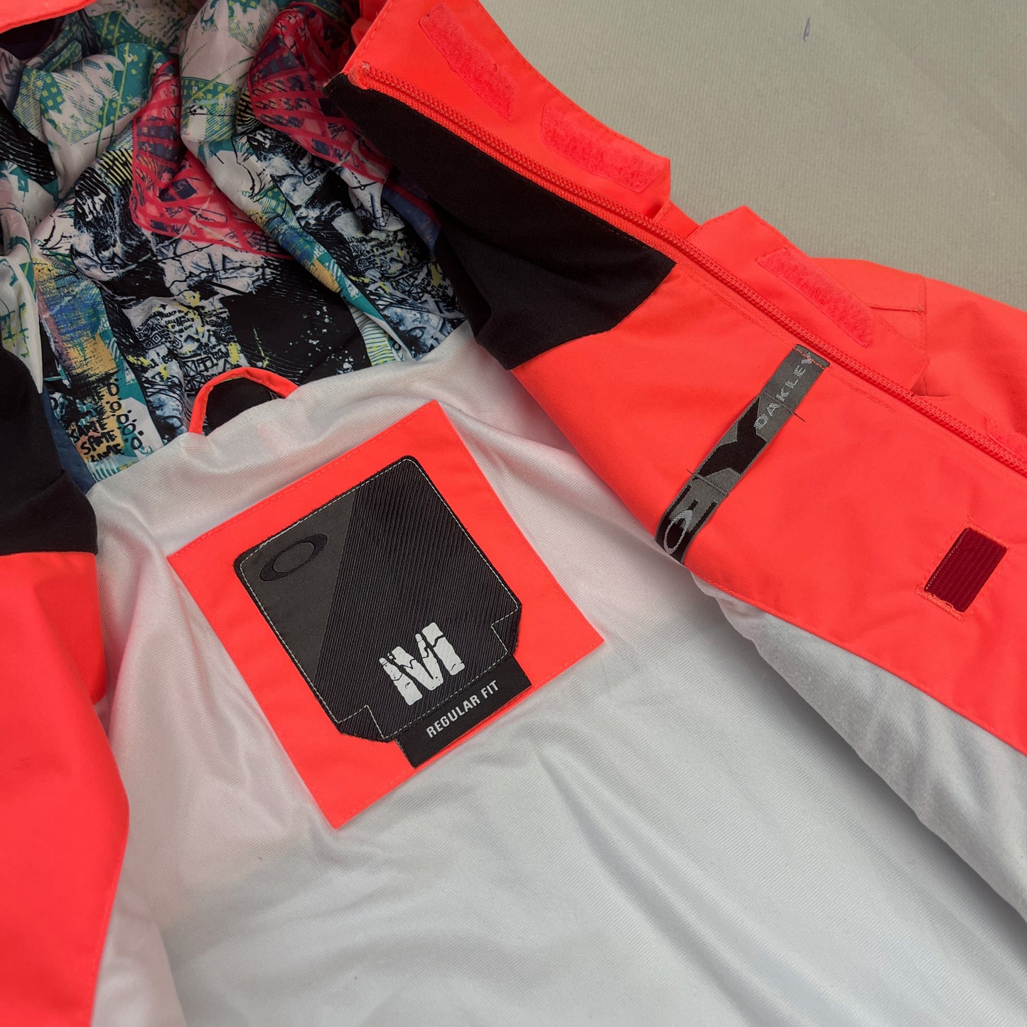 Oakley - 2010 Technical Vent Ski Jacket (M)