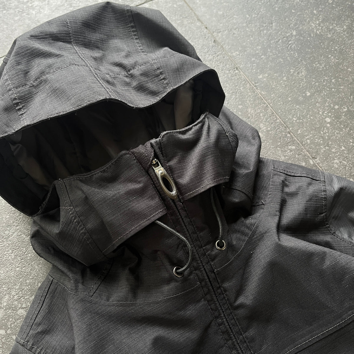 Oakley - 2007 Icon 20k Ripstop Technical Vent Ski Jacket (L-XL)