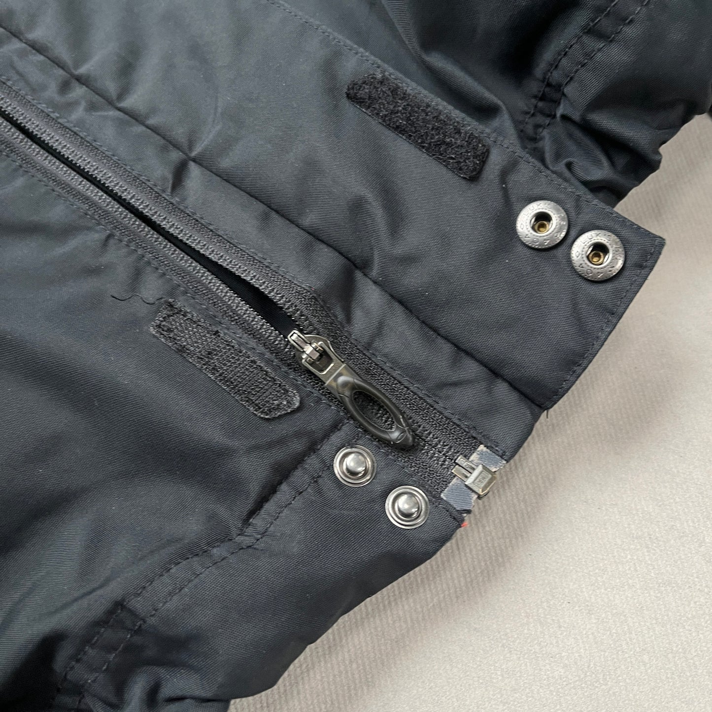 Oakley - 2000s Icon Waterproof Vent Ski Jacket (M)