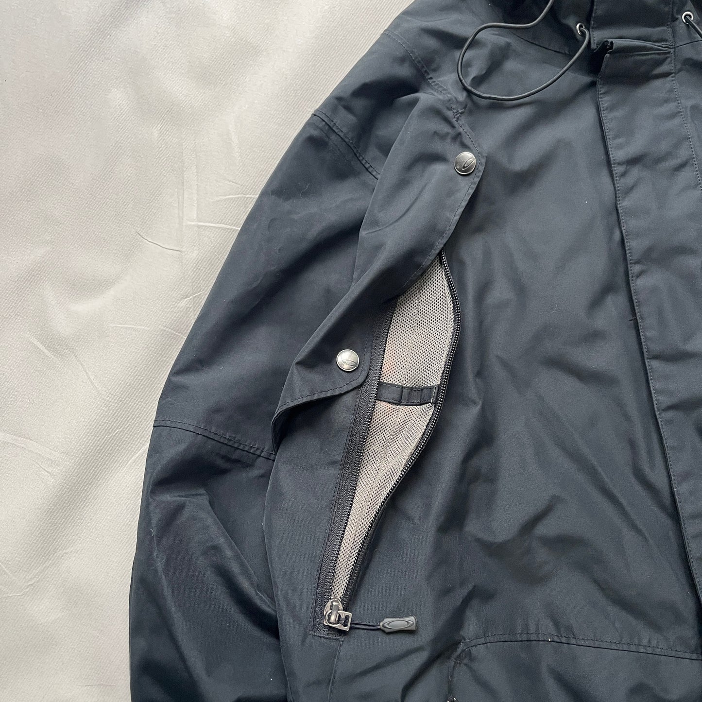 Oakley - 2000s Icon Waterproof Vent Ski Jacket (M)