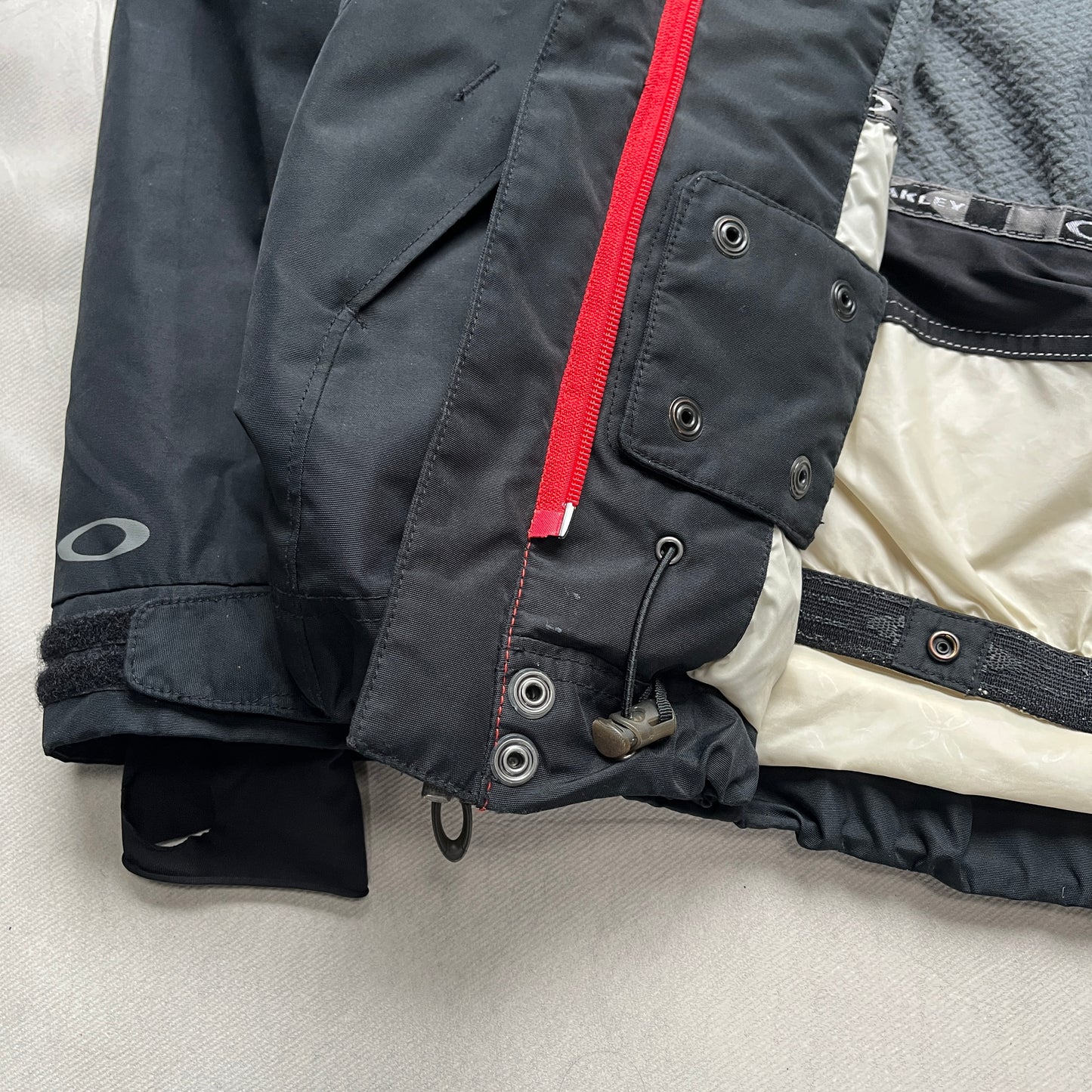 Oakley - 2000s Icon Waterproof Vent Ski Jacket (M)