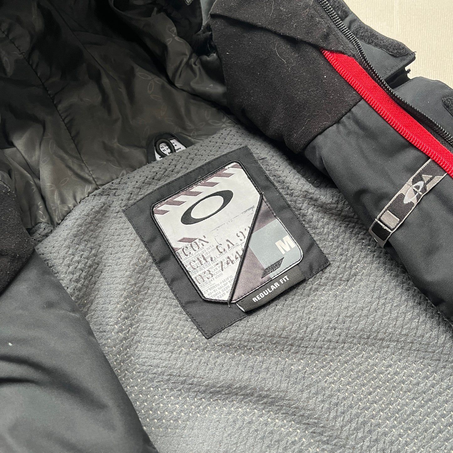 Oakley - 2000s Icon Waterproof Vent Ski Jacket (M)