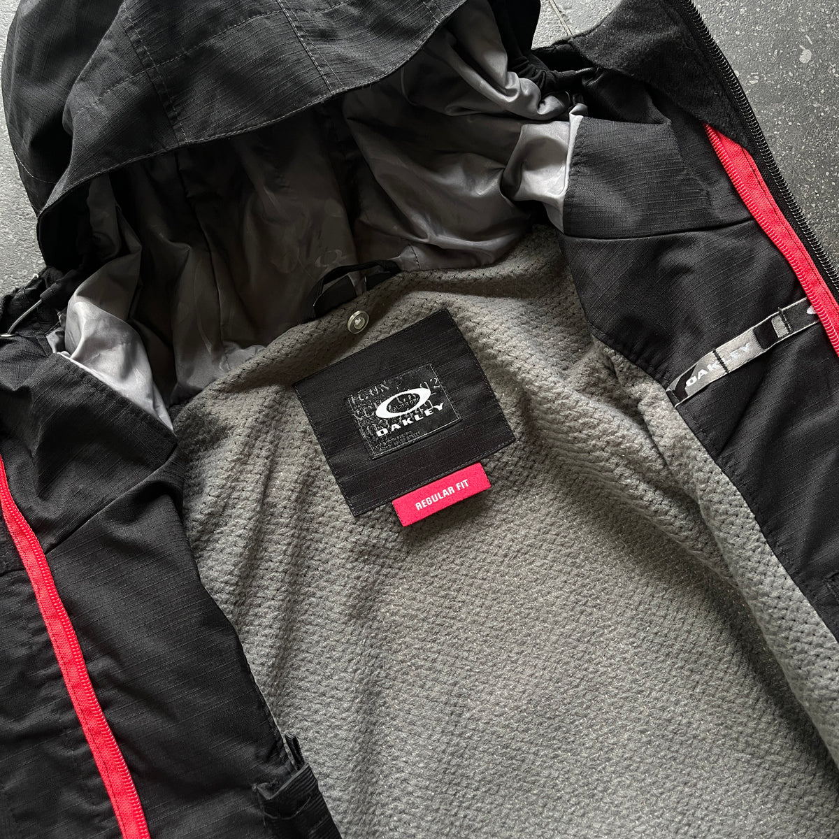 Oakley - 2007 Icon 20k Ripstop Technical Vent Ski Jacket (L-XL)