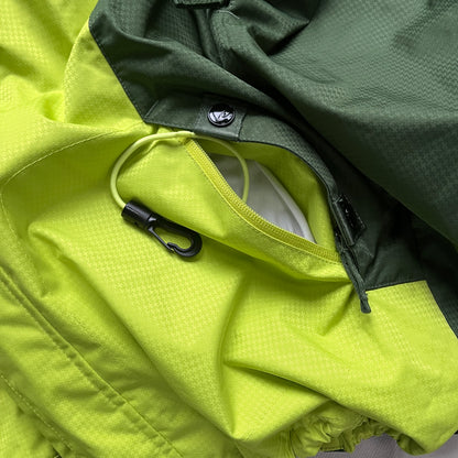 Oakley - 2010 Magnet Technical Vent Ski Jacket (M)