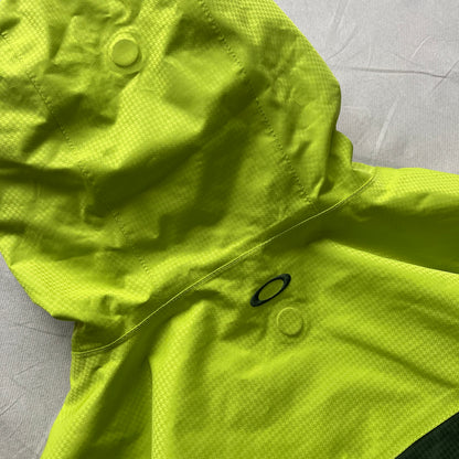 Oakley - 2010 Magnet Technical Vent Ski Jacket (M)