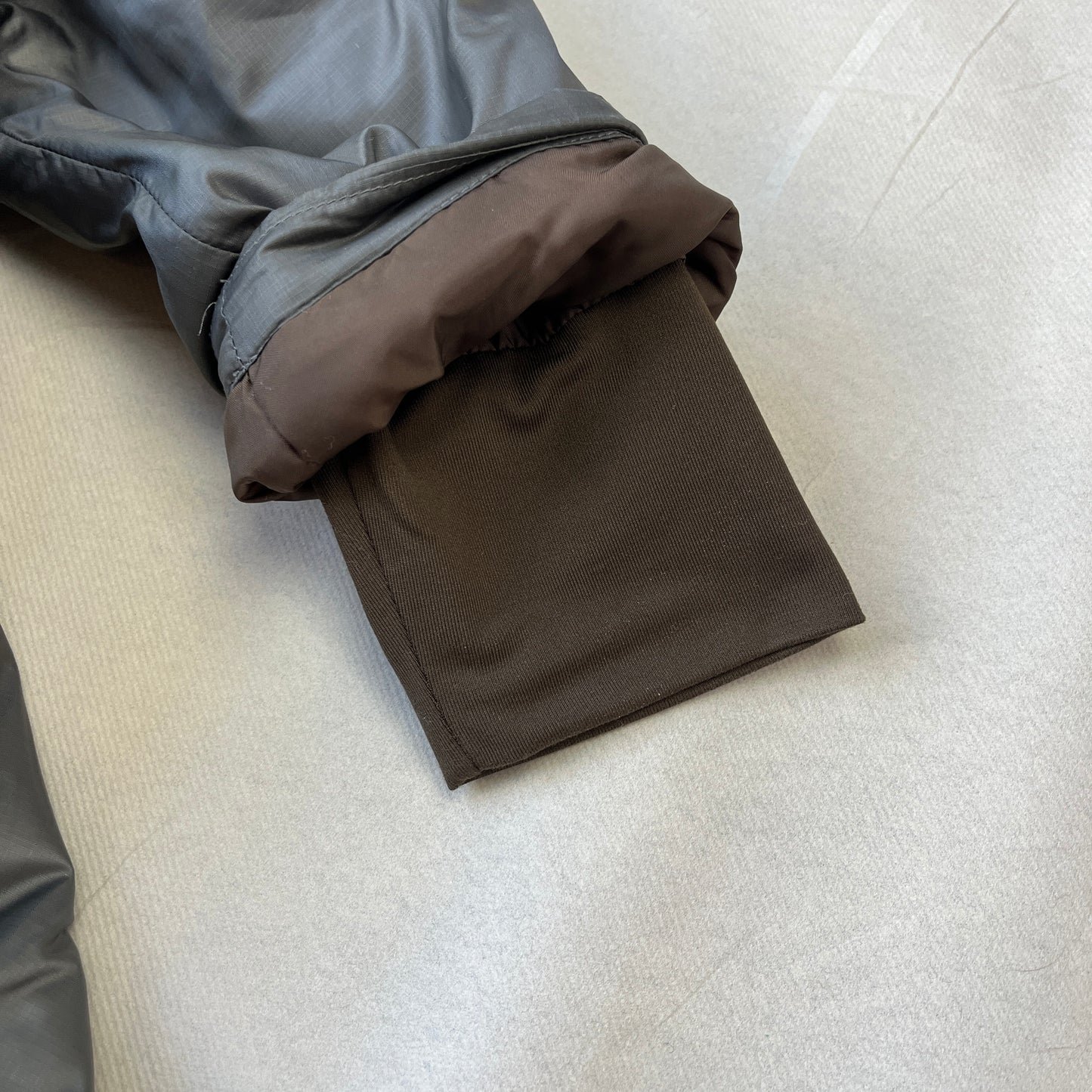 Salomon - 2008 2in1 SmartSkin Primaloft Seam-taped Vent Ski Jacket (L)