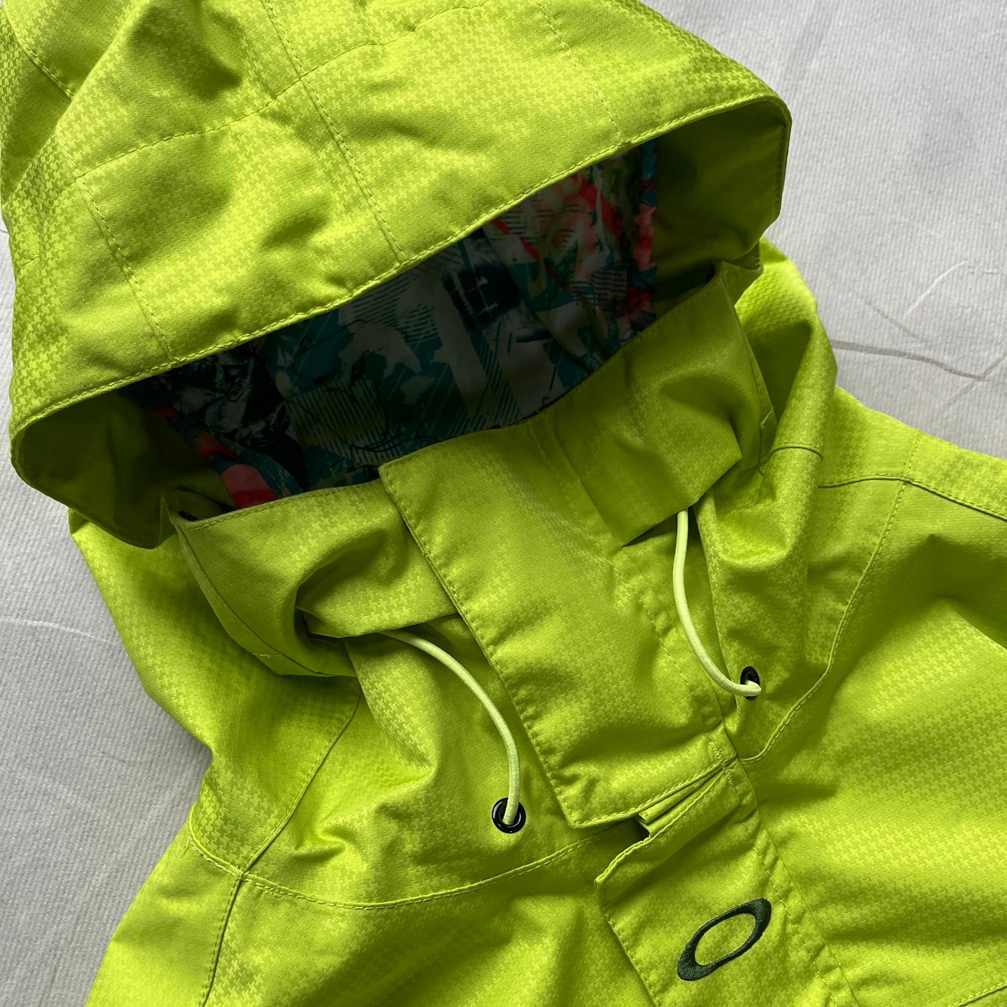 Oakley - 2010 Magnet Technical Vent Ski Jacket (M)