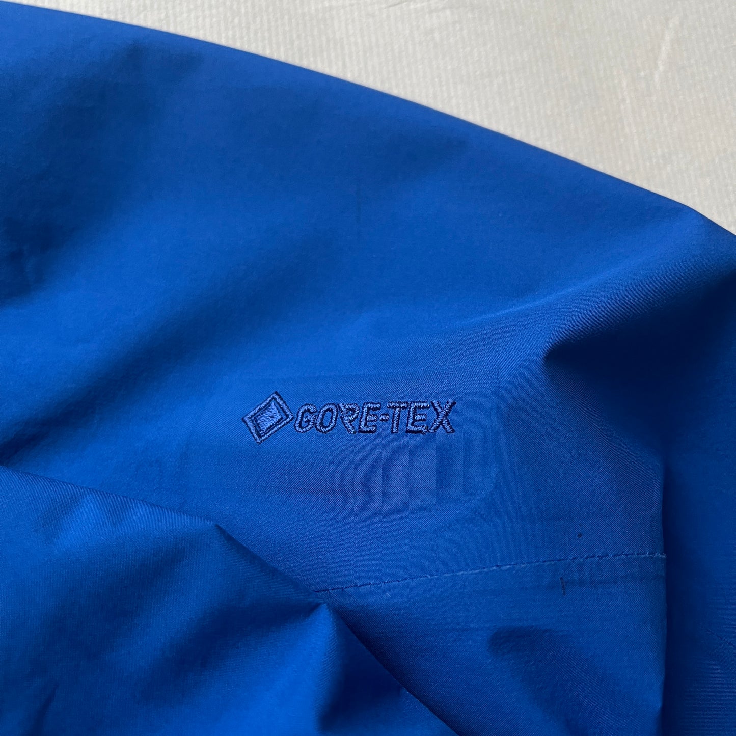 Arc'Teryx - Gore-Tex Beta LT Jacket (M)