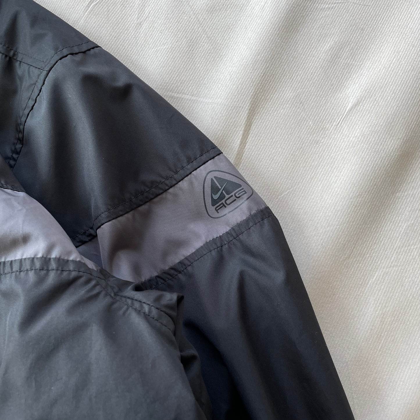 Nike ACG - 2000's Reversible Nylon/Fleece Windbreaker (XL)