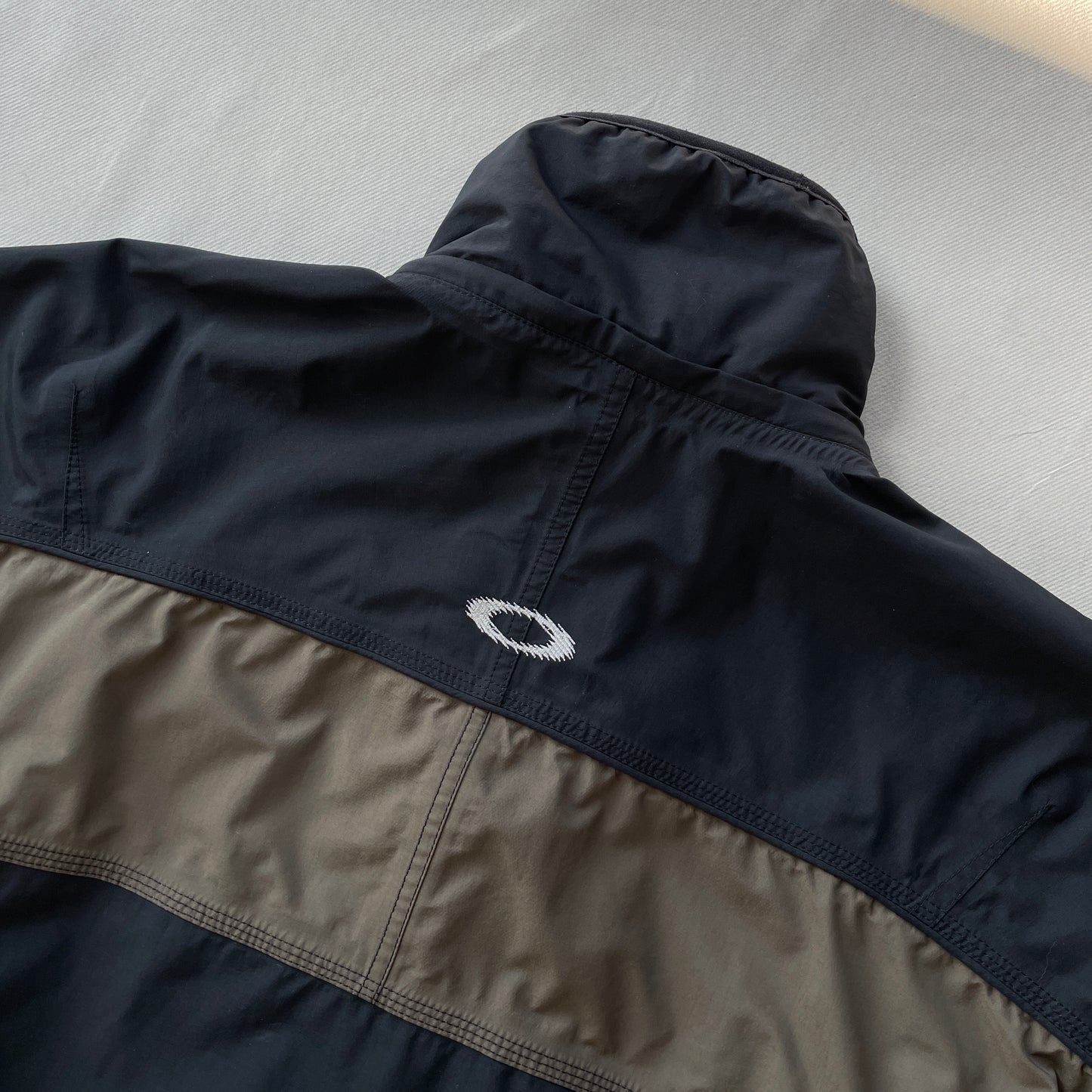 Oakley - 2000s Software Technical Waterproof Jacket (M-L)