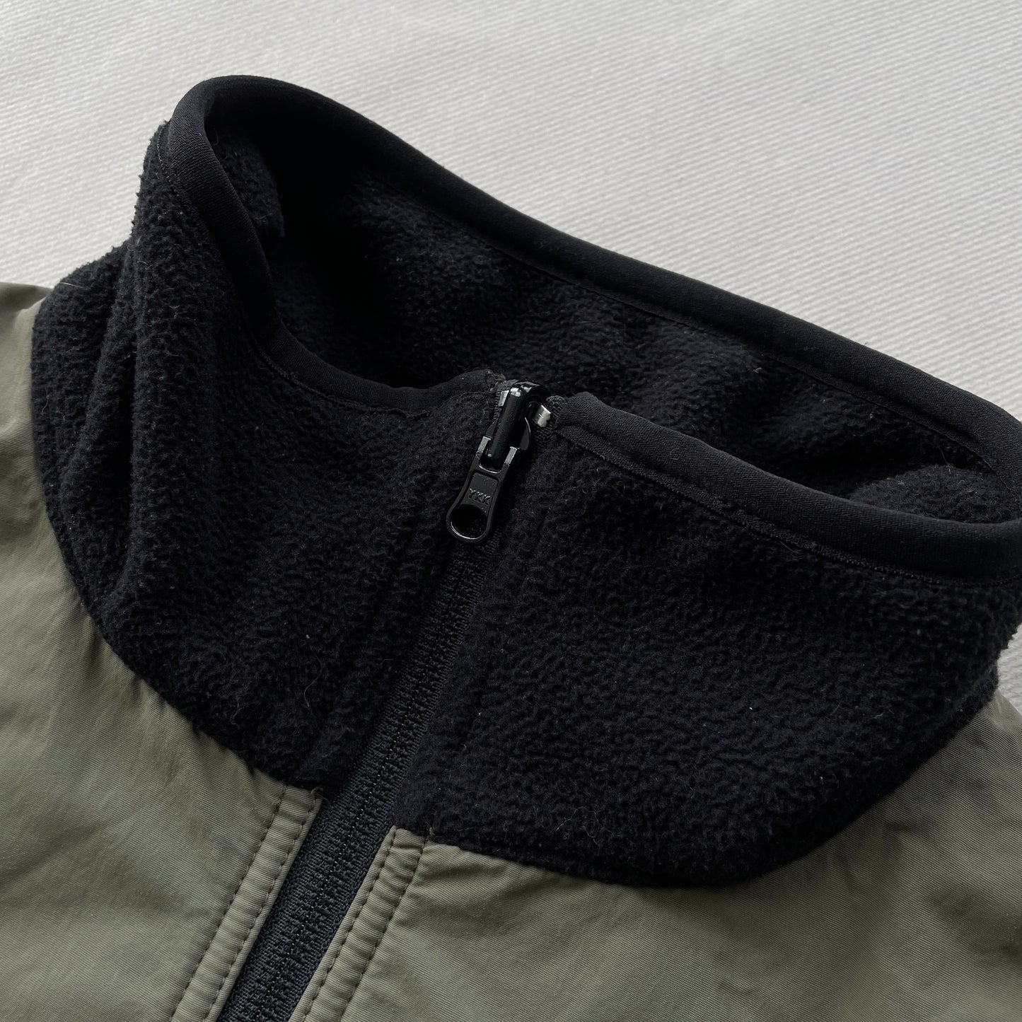 Oakley - 2005 Nylon/Fleece Panelled Vest (S)