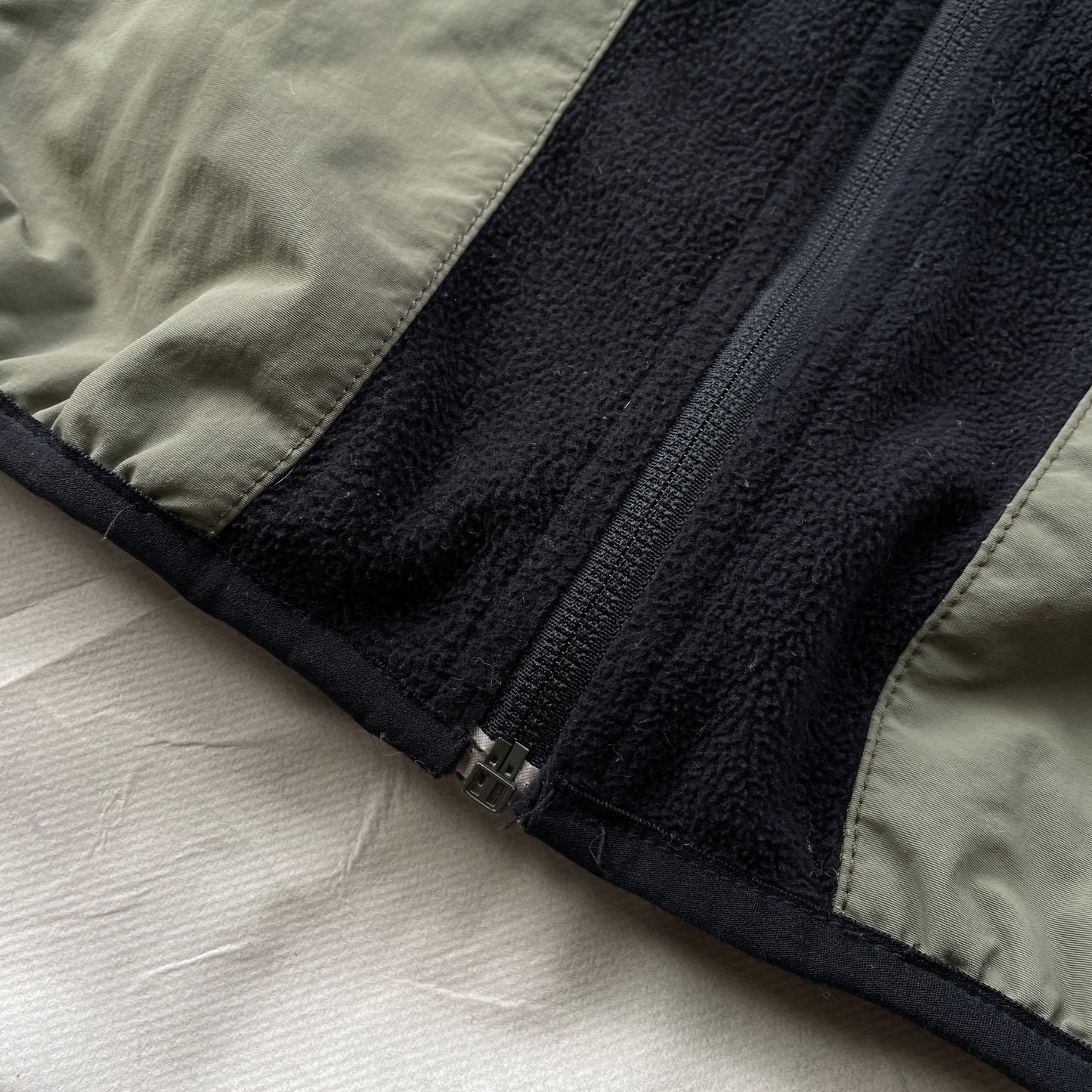Oakley - 2005 Nylon/Fleece Panelled Vest (S)
