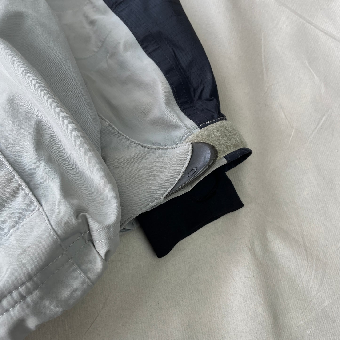 Oakley - 2000s Rocket Fuel Waterproof Technical Vent Jacket (M)