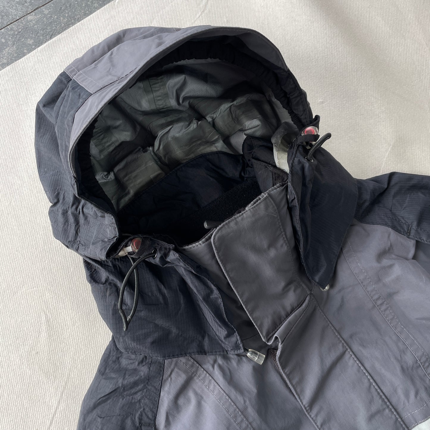 Oakley - 2000s Rocket Fuel Waterproof Technical Vent Jacket (M)