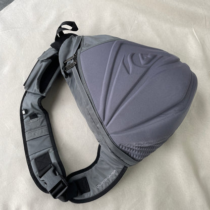 Quiksilver - Rare 2000s Padded Sling Bag