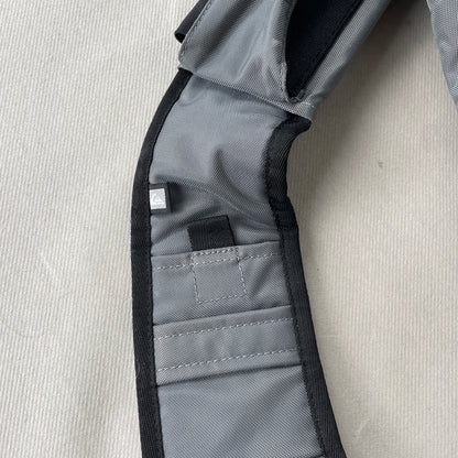 Quiksilver - Rare 2000s Padded Sling Bag