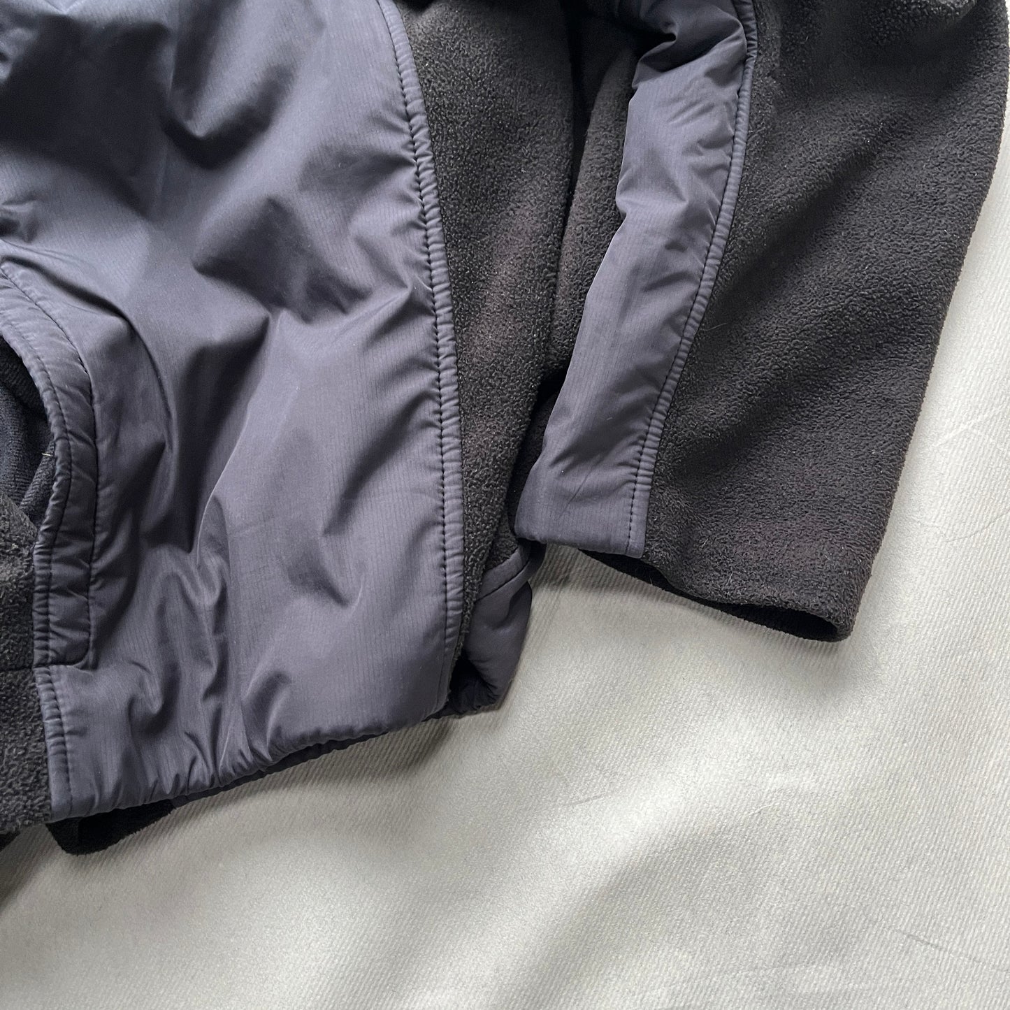 Oakley - 2006 Nylon-paneled Fleece Jacket (XL)