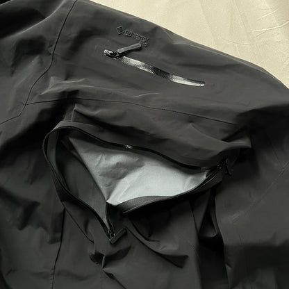 Arc'teryx - Alpha SV Gore-Tex Pro Shell Jacket (L)