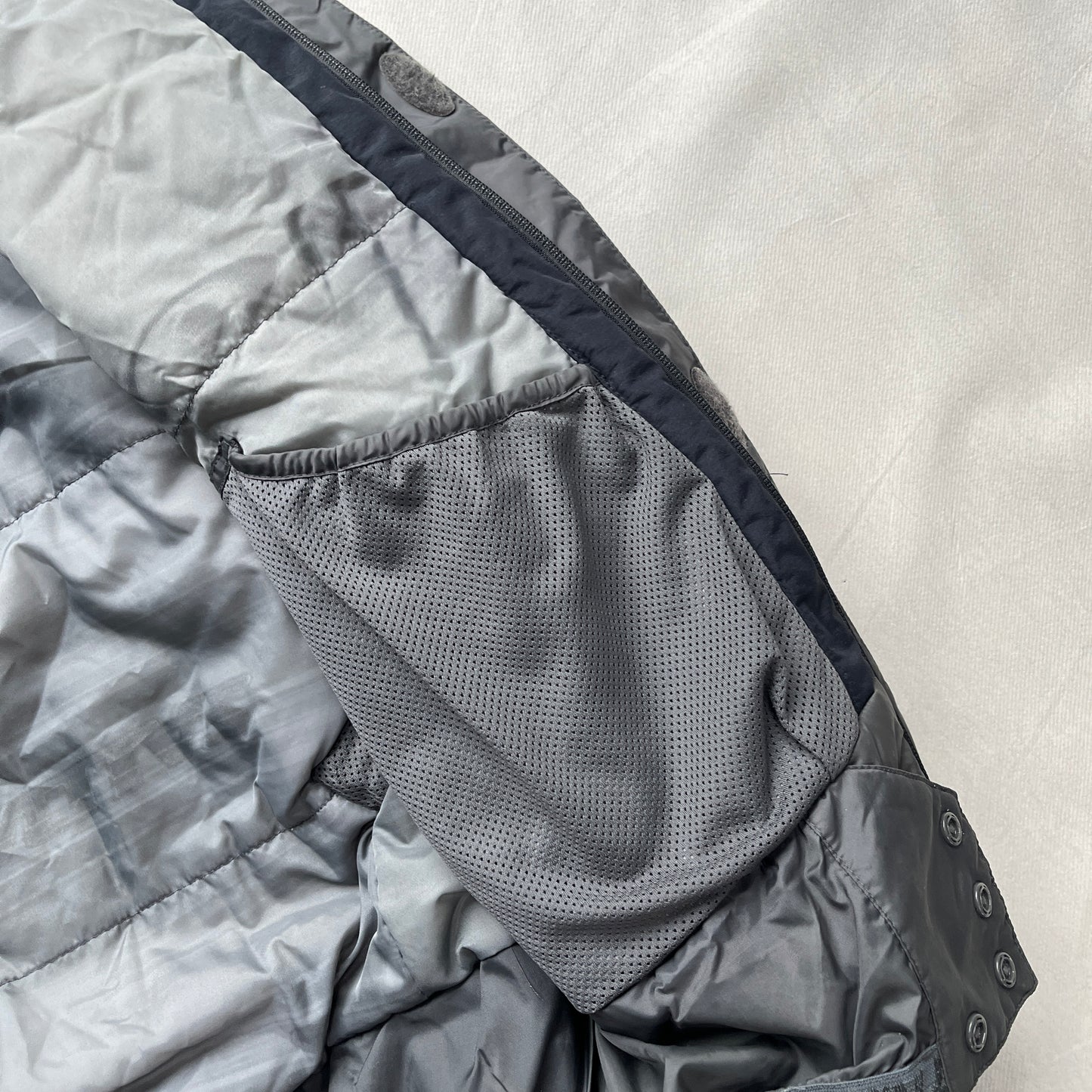 Salomon - 2006 Gore-Tex BTM Insulated Vent Ski Jacket (L)