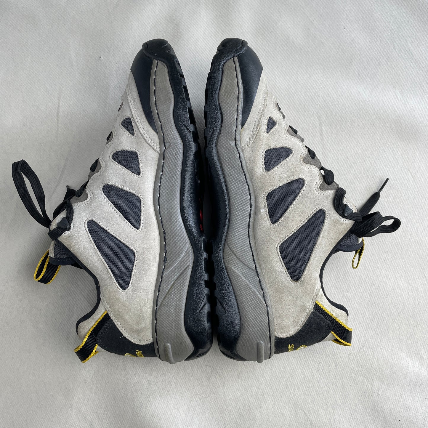 Salomon	- 1999 Exentric II Limestone/Asphalt/Taxi (US11)
