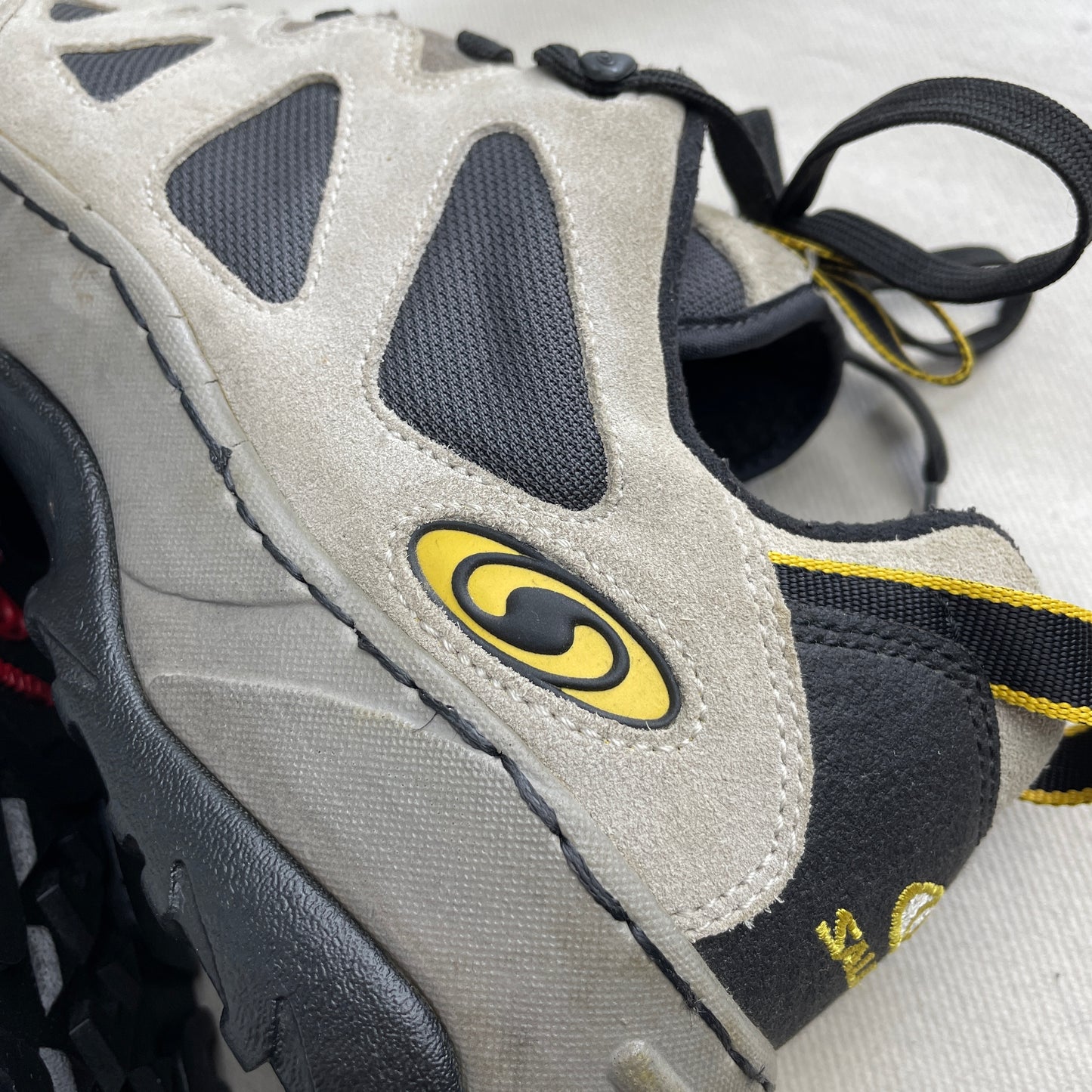 Salomon	- 1999 Exentric II Limestone/Asphalt/Taxi (US11)