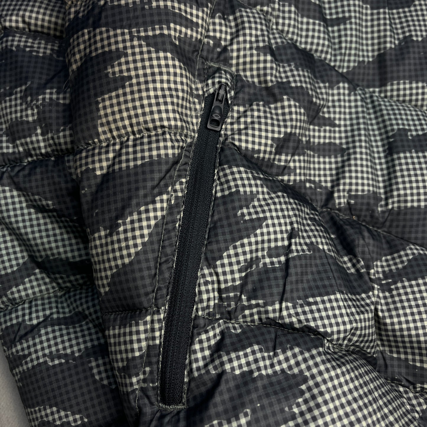 Oakley - HydroFree Reversible Puffer Jacket (L)