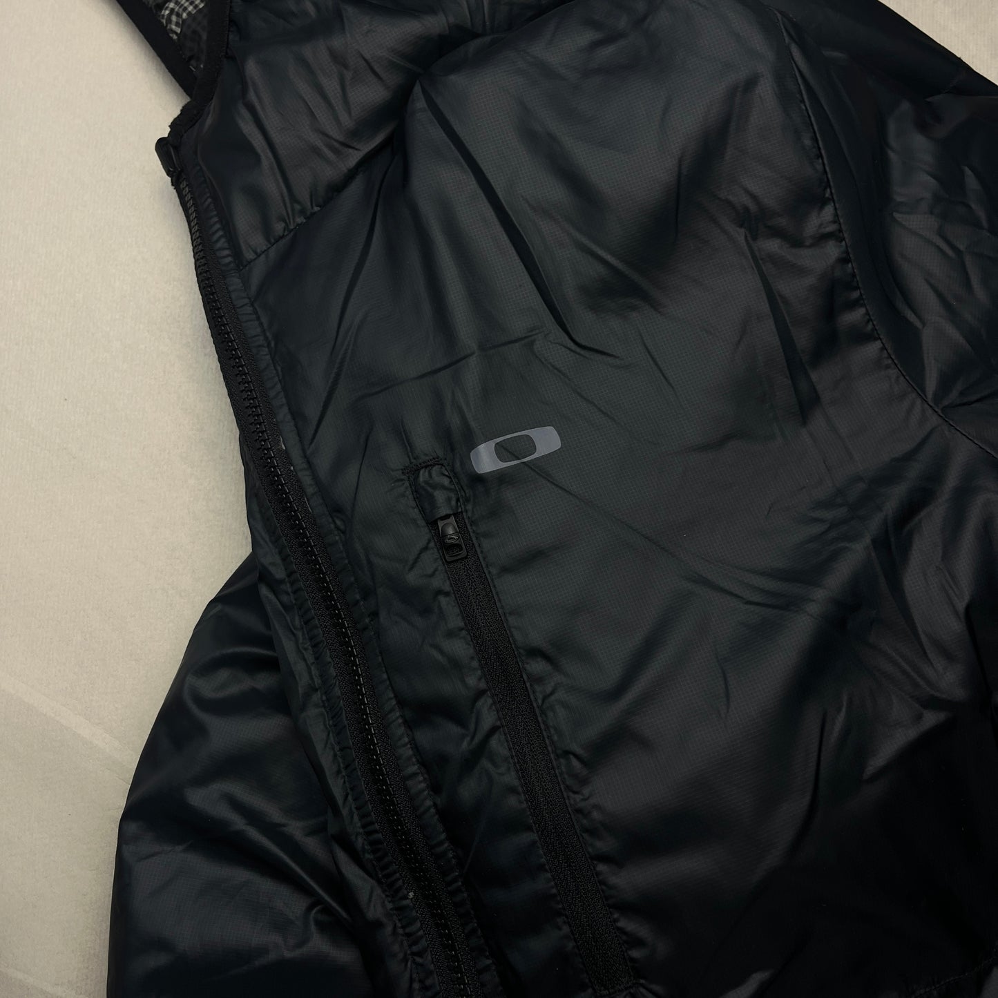 Oakley - HydroFree Reversible Puffer Jacket (L)