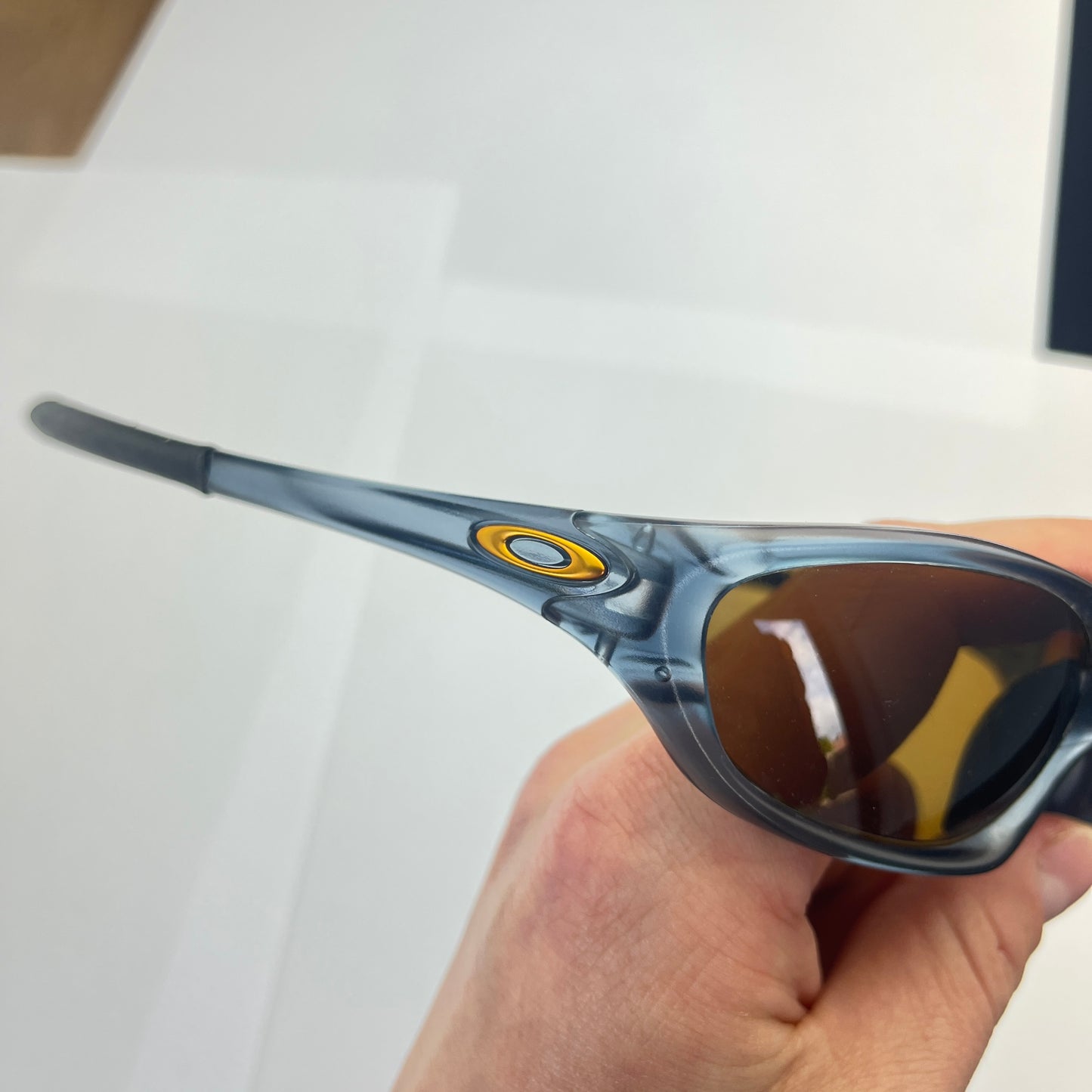 Oakley - 2000s XX Crystal/Gold Iridium Polarized Sunglasses