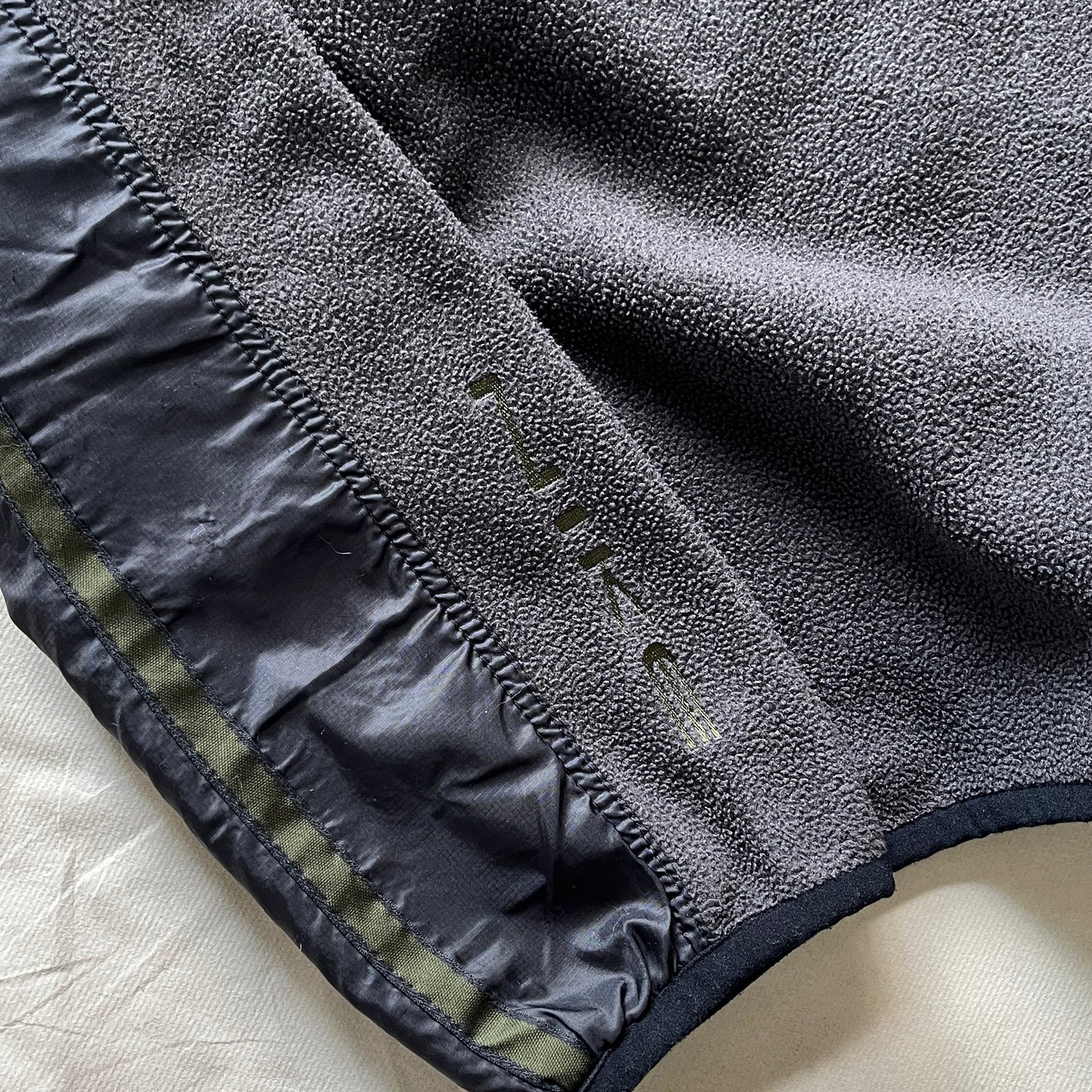 Nike - Rare 1999 Winter Nylon-paneled Fleece (XL)