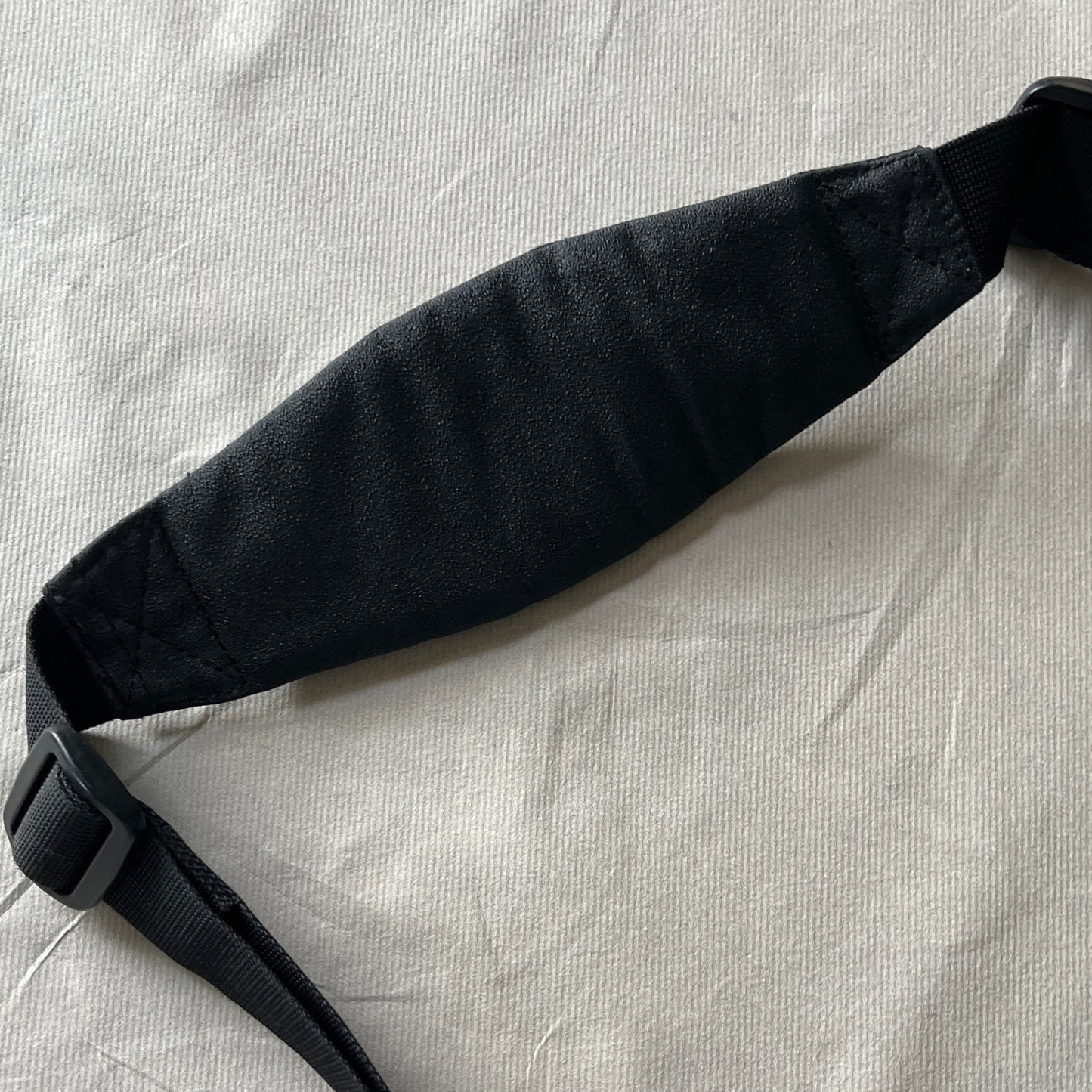 Salomon - 2000s Messenger (Laptop) Shoulder Bag