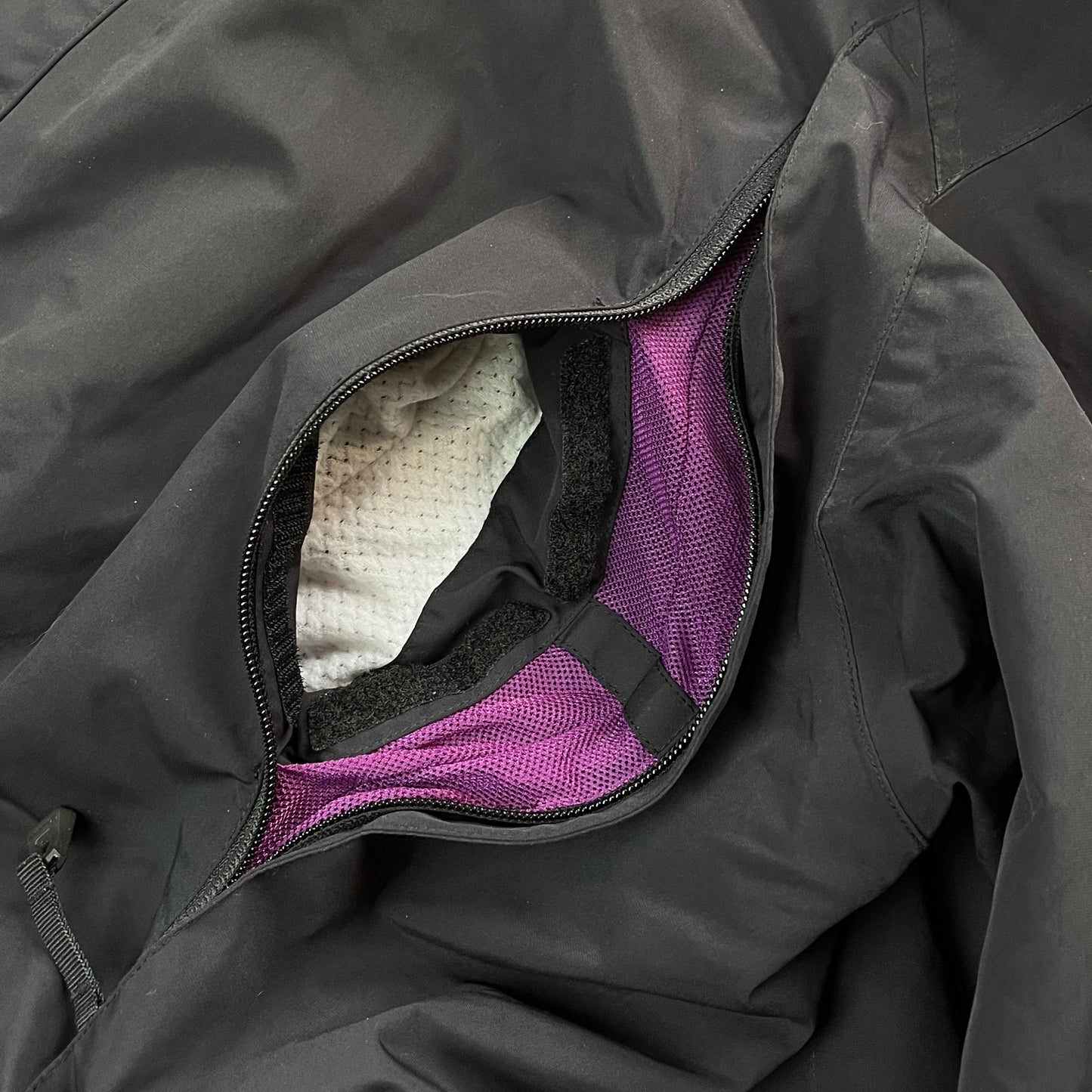 Oakley - 2009 Magnetic Thinsulate Vent Recco Parka (L)