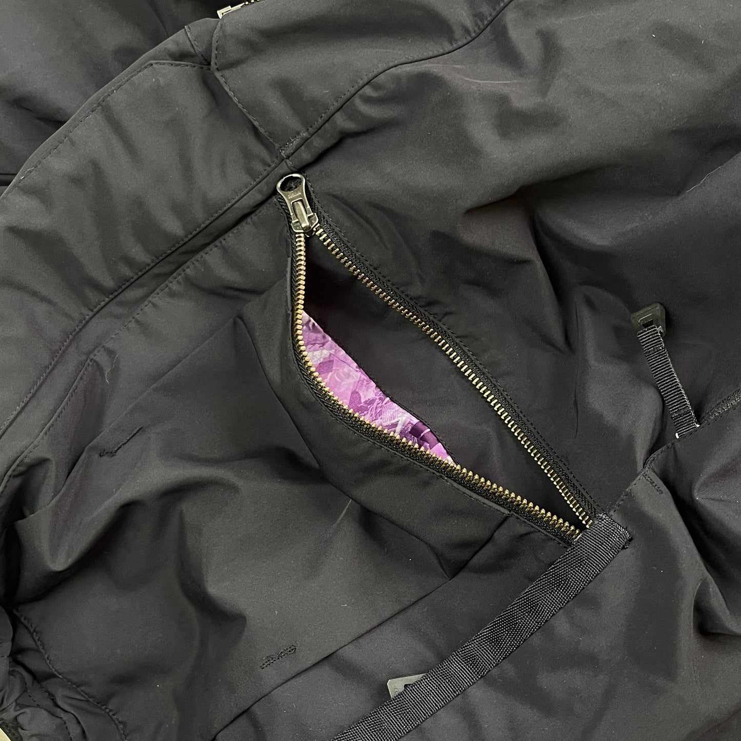 Oakley - 2009 Magnetic Thinsulate Vent Recco Parka (L)