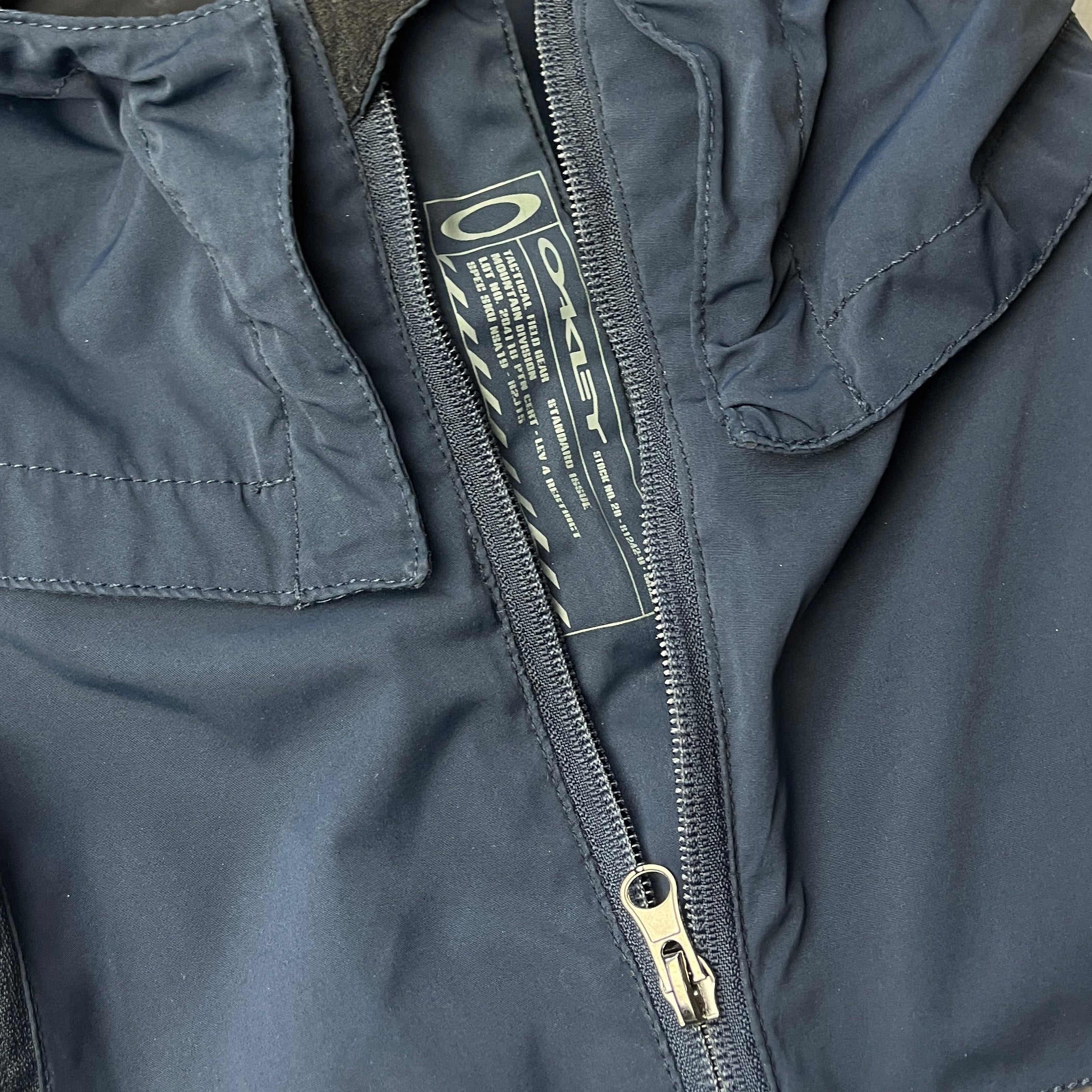Oakley - Rare 2006 2in1 Nitro Fuel 2 Pocket Jacket (M) – Graded Gems