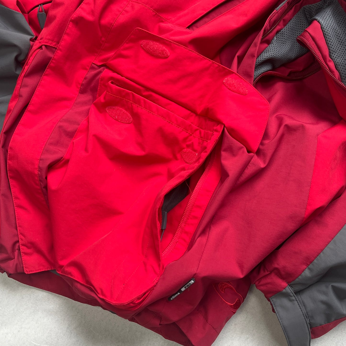 Salomon - 2006 Technical ClimaPro Fleece-lined Vent Jacket (L)