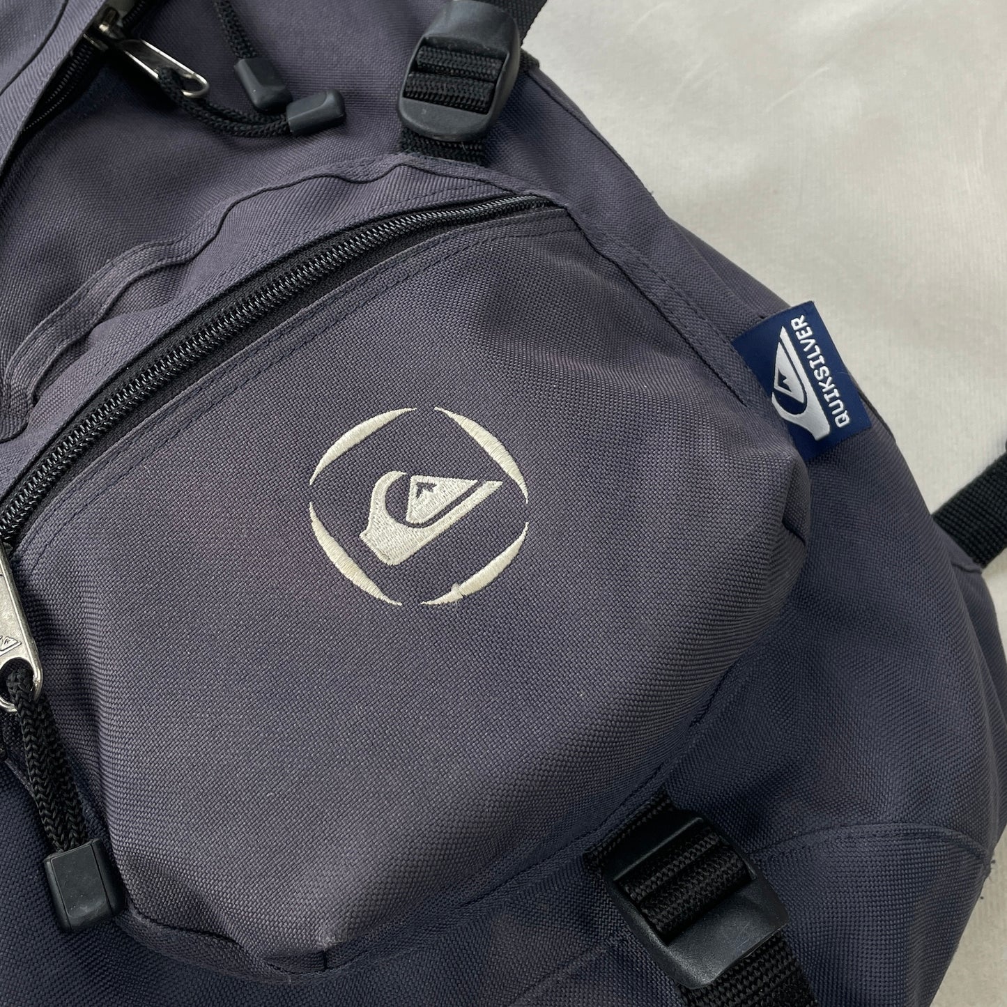 Quiksilver - 2001 Tri-Harness Cyclone Sling Bag