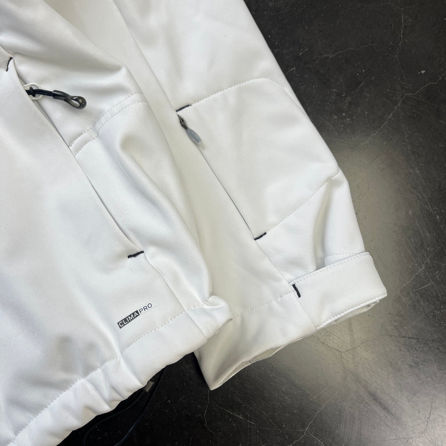 Salomon - 2011 2in1 ClimaPro SoftShell Womens Ski Jacket (L)