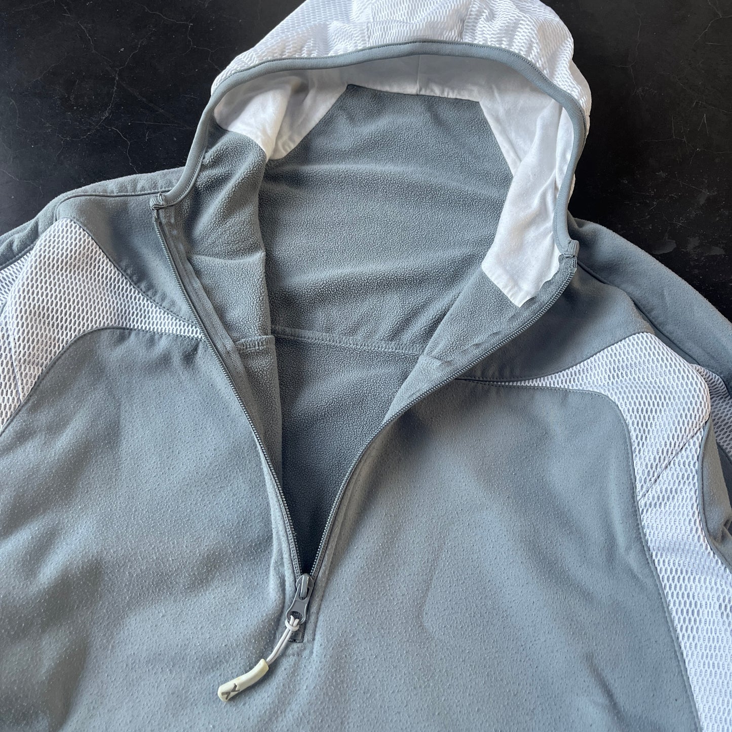 Umbro - Vintage 1/2 Zip Mesh-panelled Pullover (L)