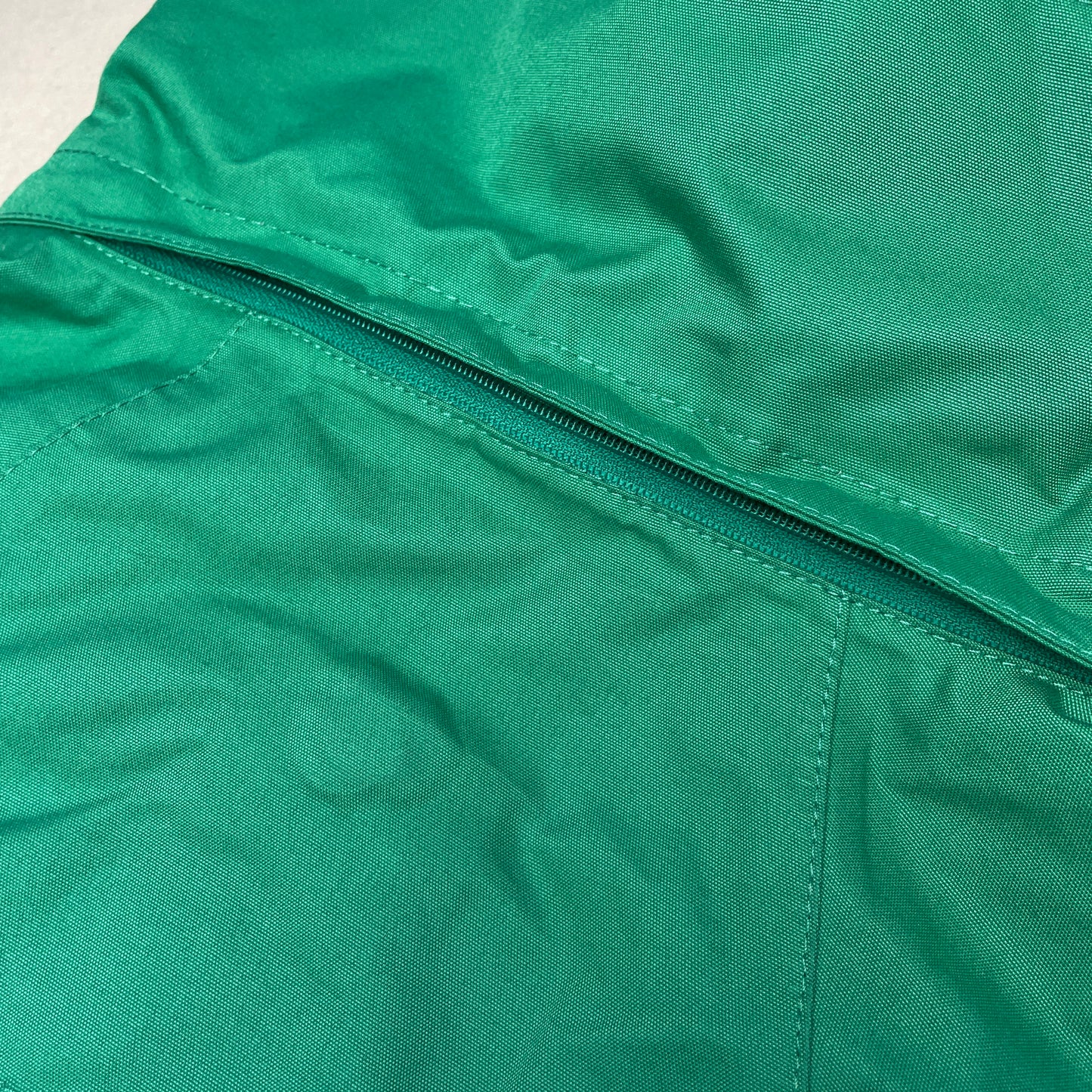 Oakley - 2011 Magnet Technical Vent Ski Jacket (L)