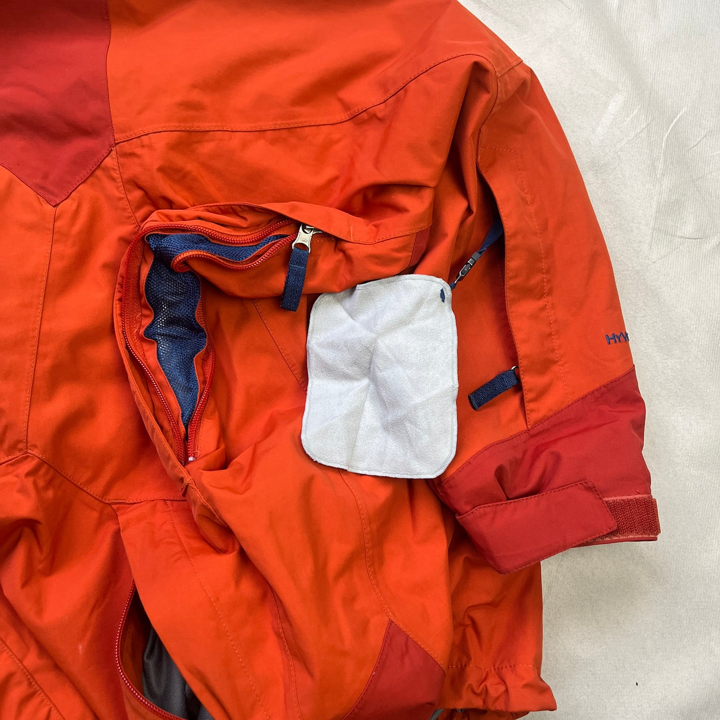 The North Face - 2009 2in1 Seam-taped Technical Hyvent Ski Jacket (M-L)