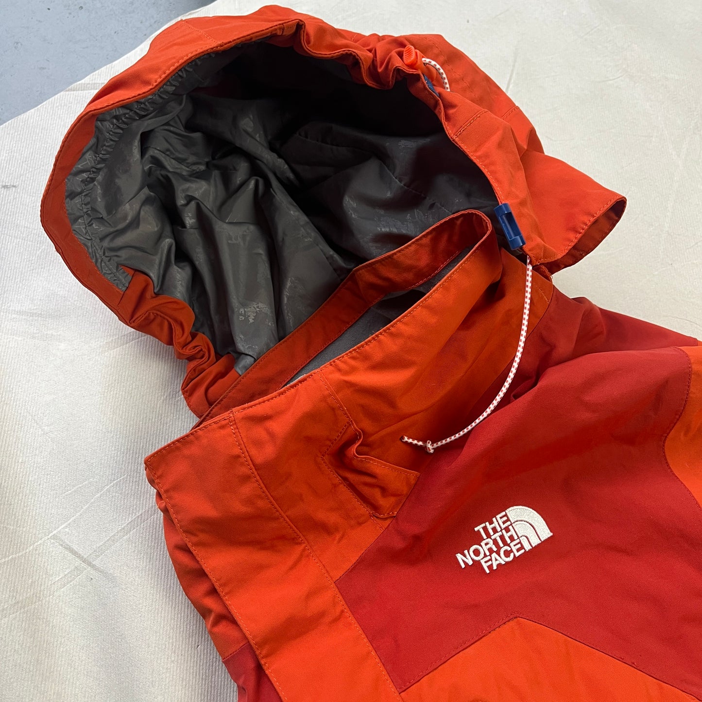 The North Face - 2009 2in1 Seam-taped Technical Hyvent Ski Jacket (M-L)