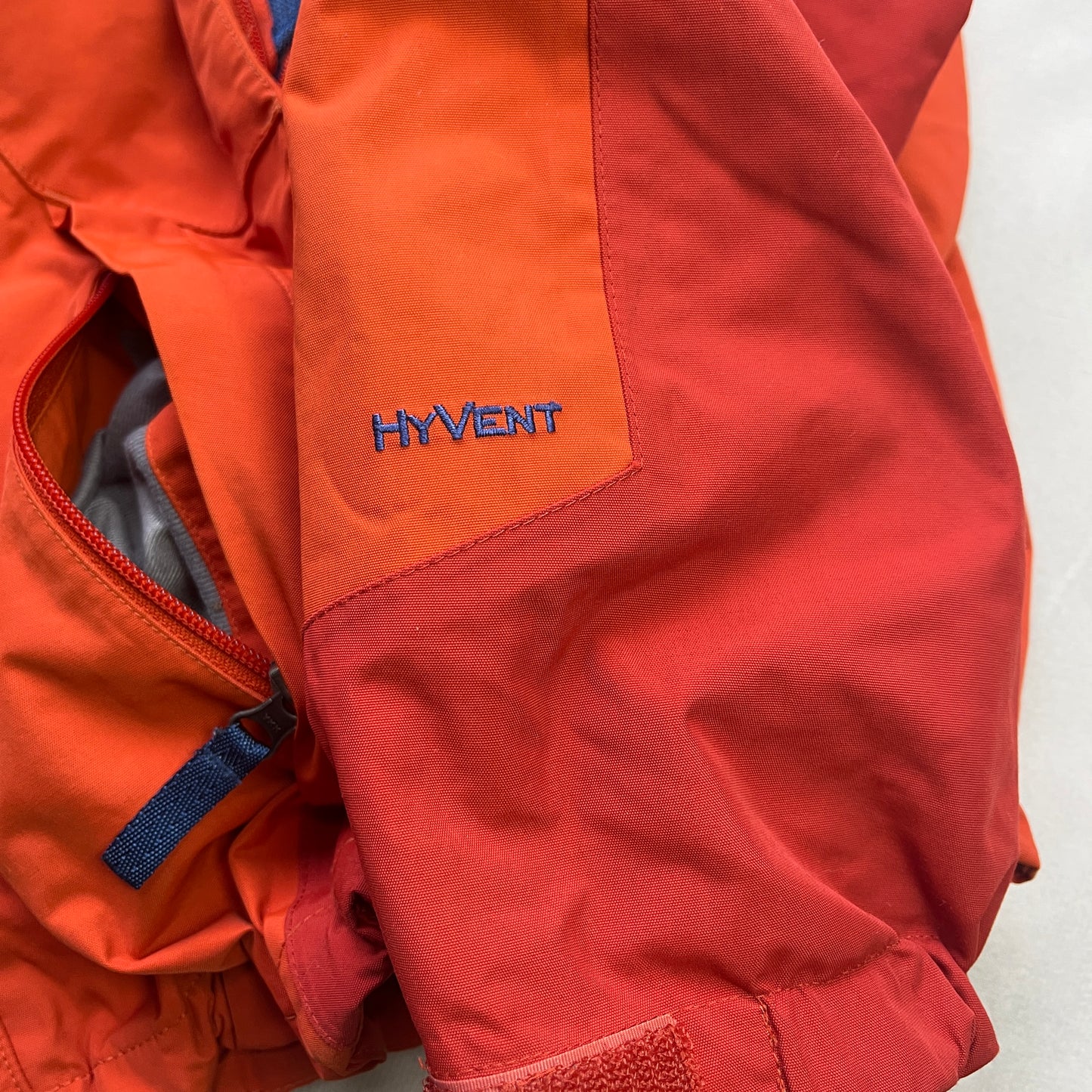 The North Face - 2009 2in1 Seam-taped Technical Hyvent Ski Jacket (M-L)