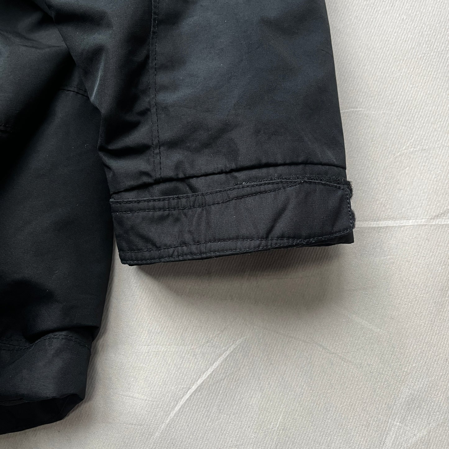 Oakley - 2000s Icon Waterproof Vent Ski Jacket (L)