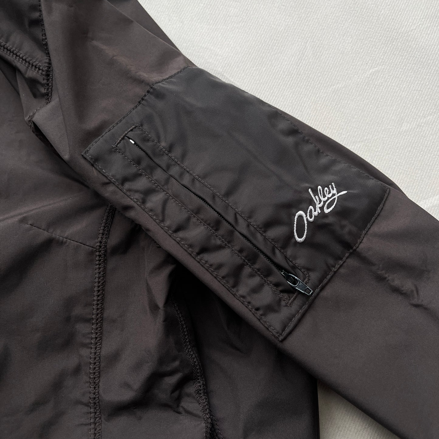 Oakley - 2000s Software Waterproof Shell Womens Jacket (M-XL)