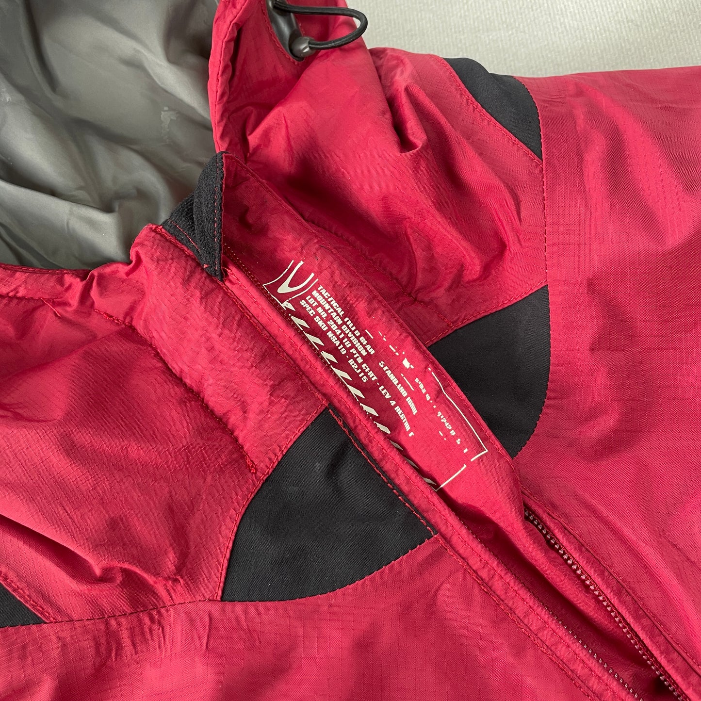 Oakley - 2005 Nitro Fuel 2 Insulated Mountain Division Jacket (XL)