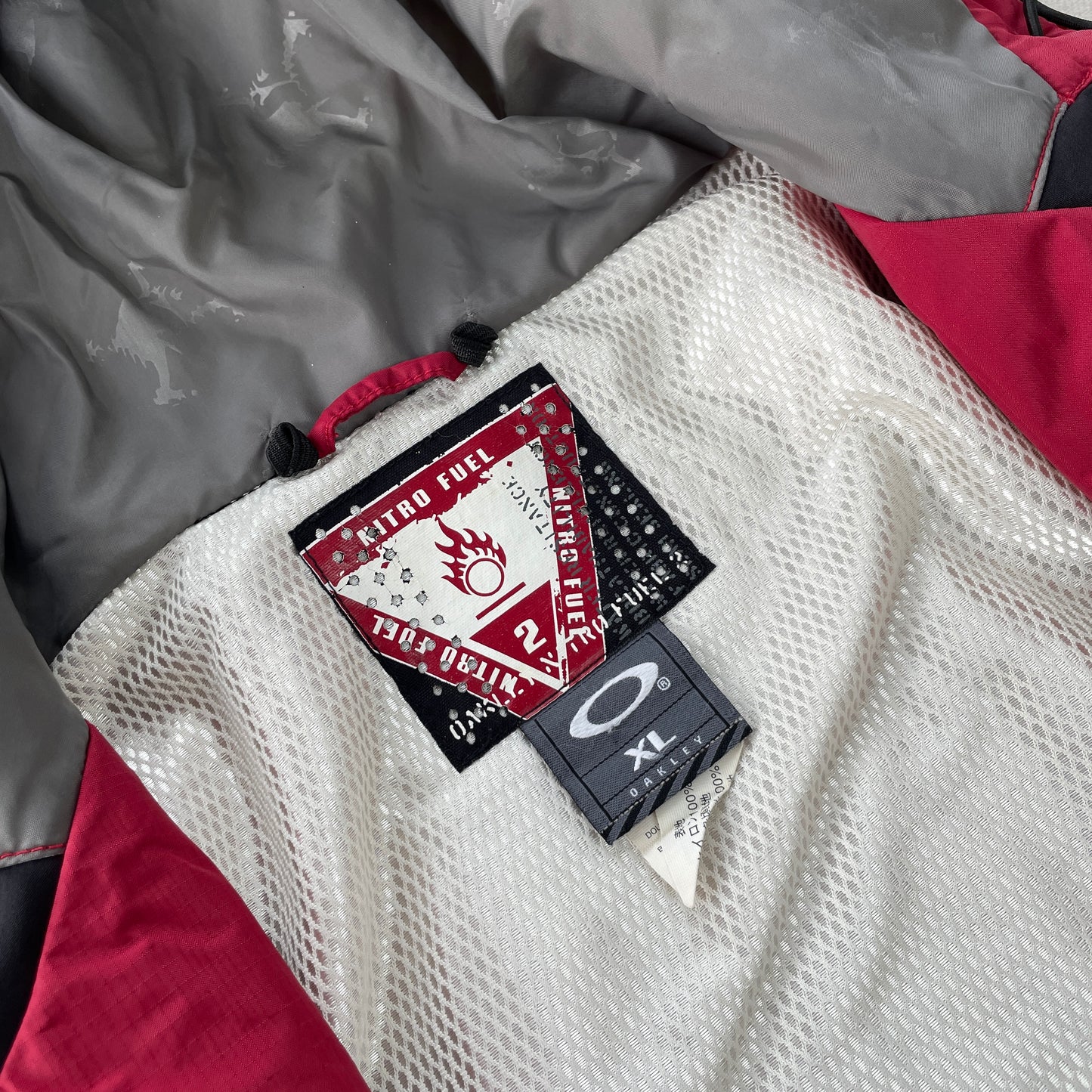 Oakley - 2005 Nitro Fuel 2 Insulated Mountain Division Jacket (XL)