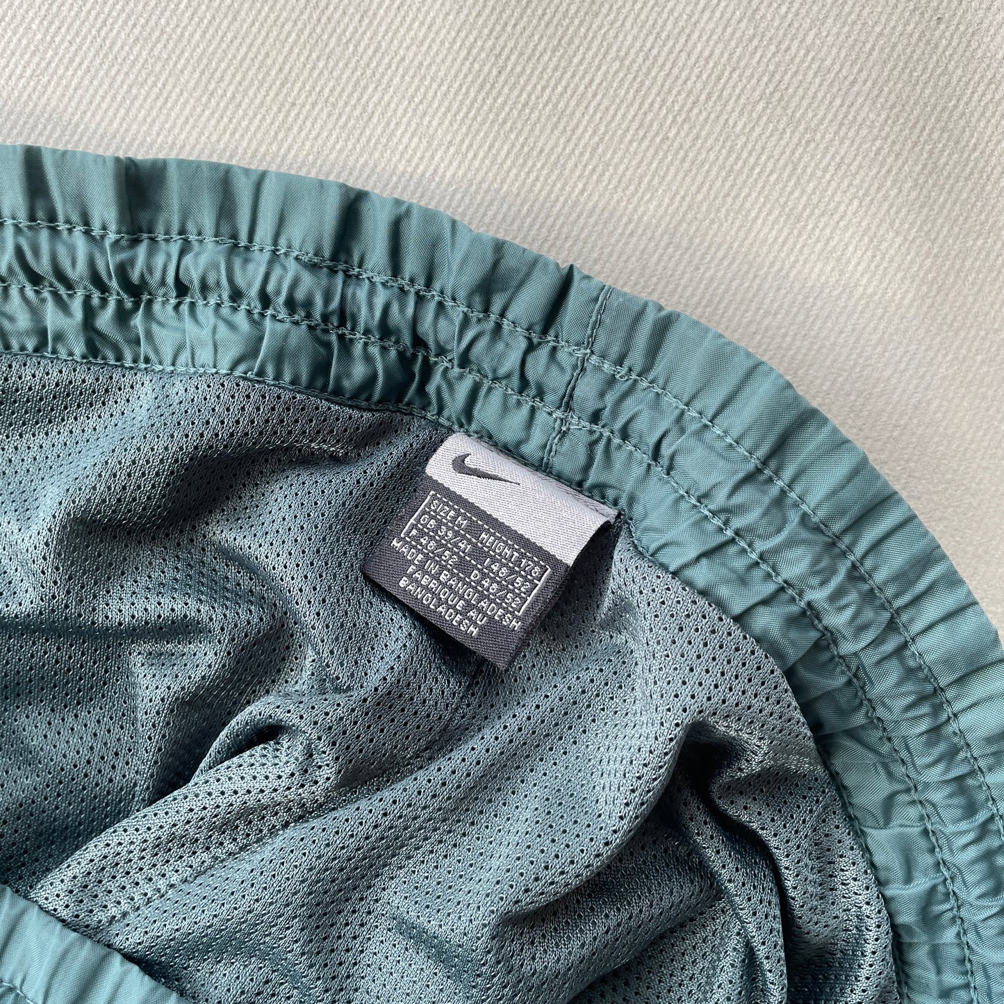 Nike - 2000s Nylon Track Pants (M)