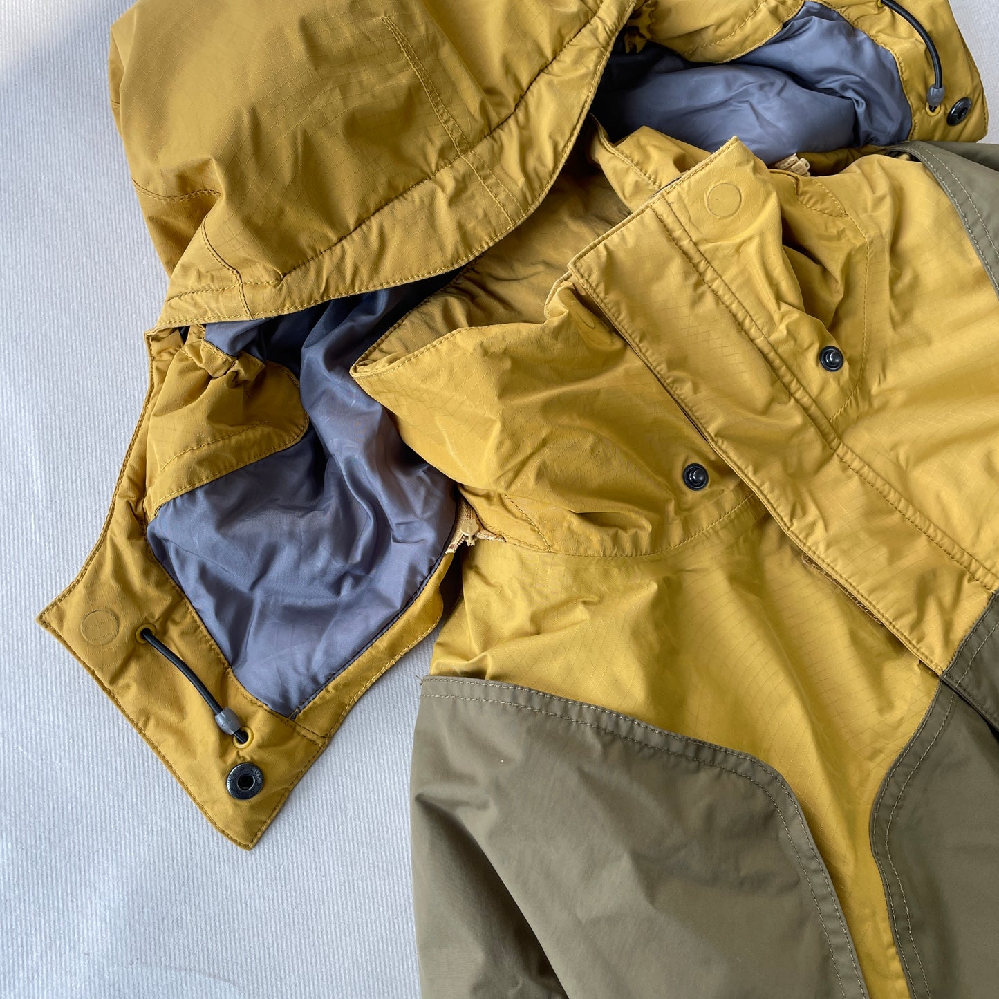 Oakley - 2006 Road Fuel Magnetic Vent Flap Insulated Weatherproof Jacket (M)